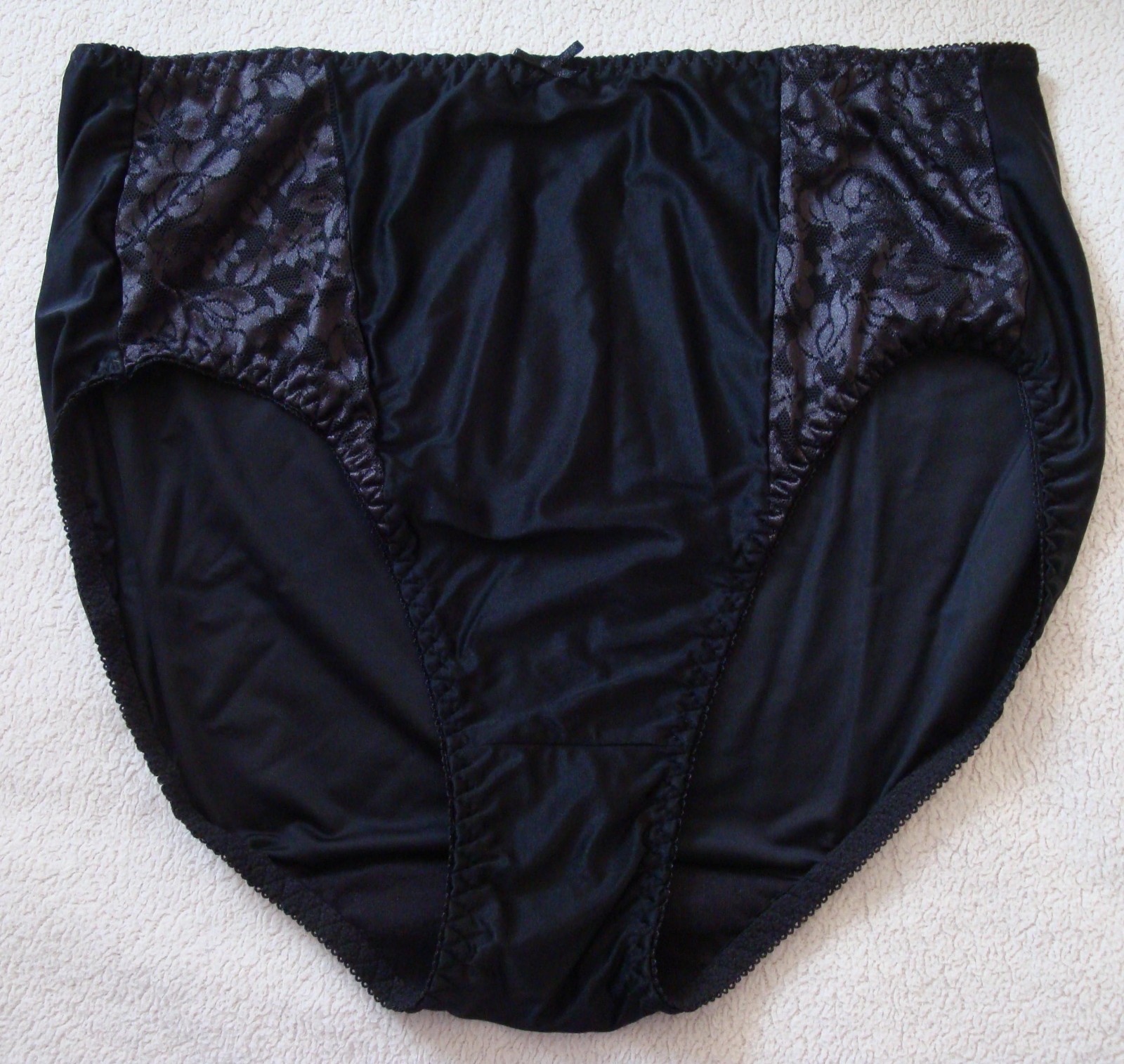 Vintage Bali Size 9 or 2XL Black Satin Brief Lace Trim & Bow