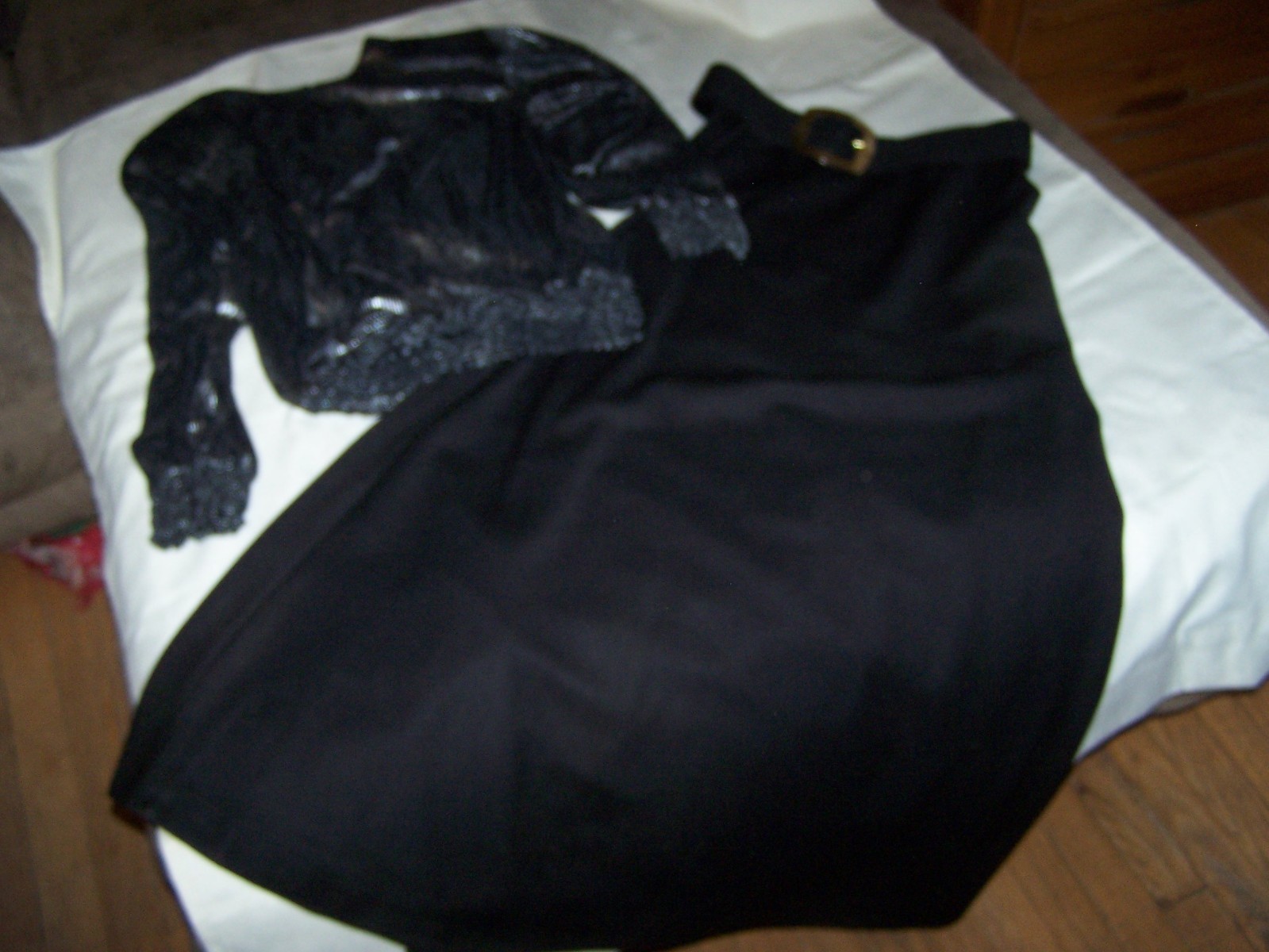 Vintage Elegant SilverCord Blouse (M) & Black Skirt & Belt (14) in EXCELLENT SHA