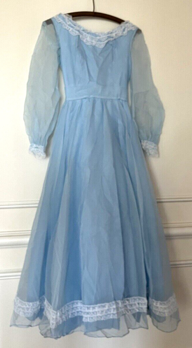 Vintage NADINE Elegant Sheer Light Blue & White Lace Sweetheart Prom Dress 5