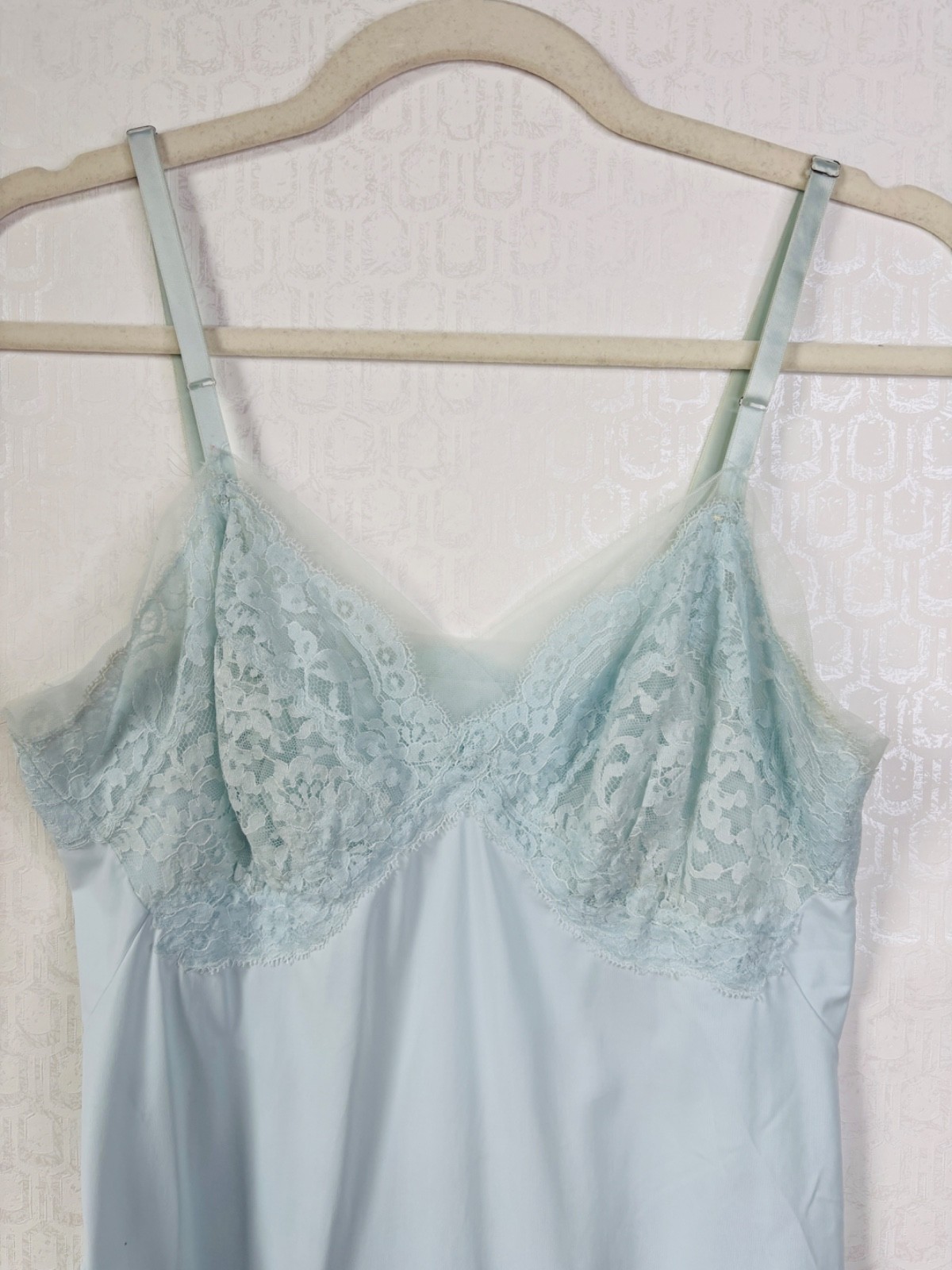 LOVELY!! VTG 1960&rsquo;S BABY BLUE LACE TRIM LINGERIE FULL SLIP DRESS*XS/S