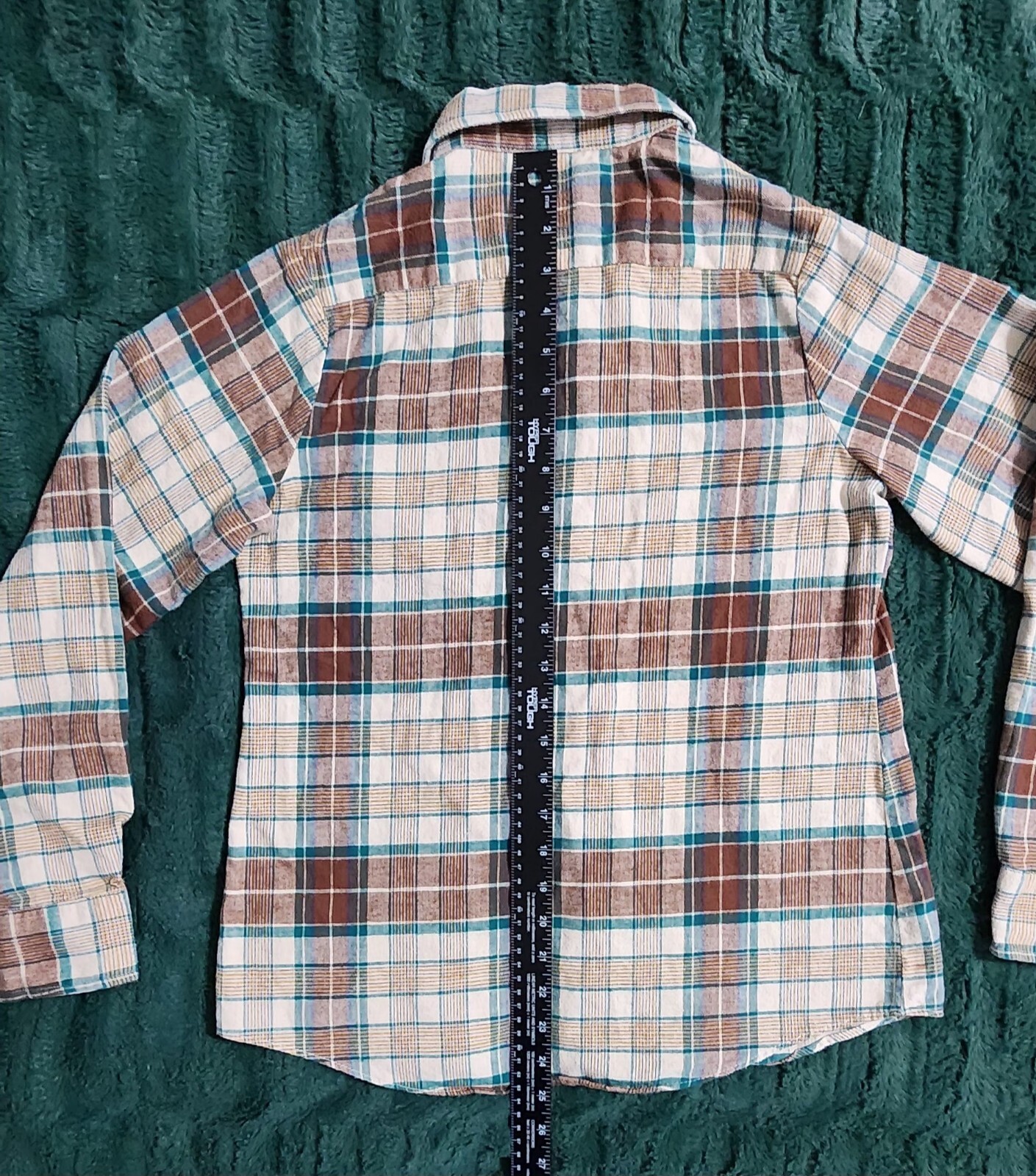 Vintage Woolrich Ladies 9/10 LS Green Brown Plaid Button Up Flannel Shirt