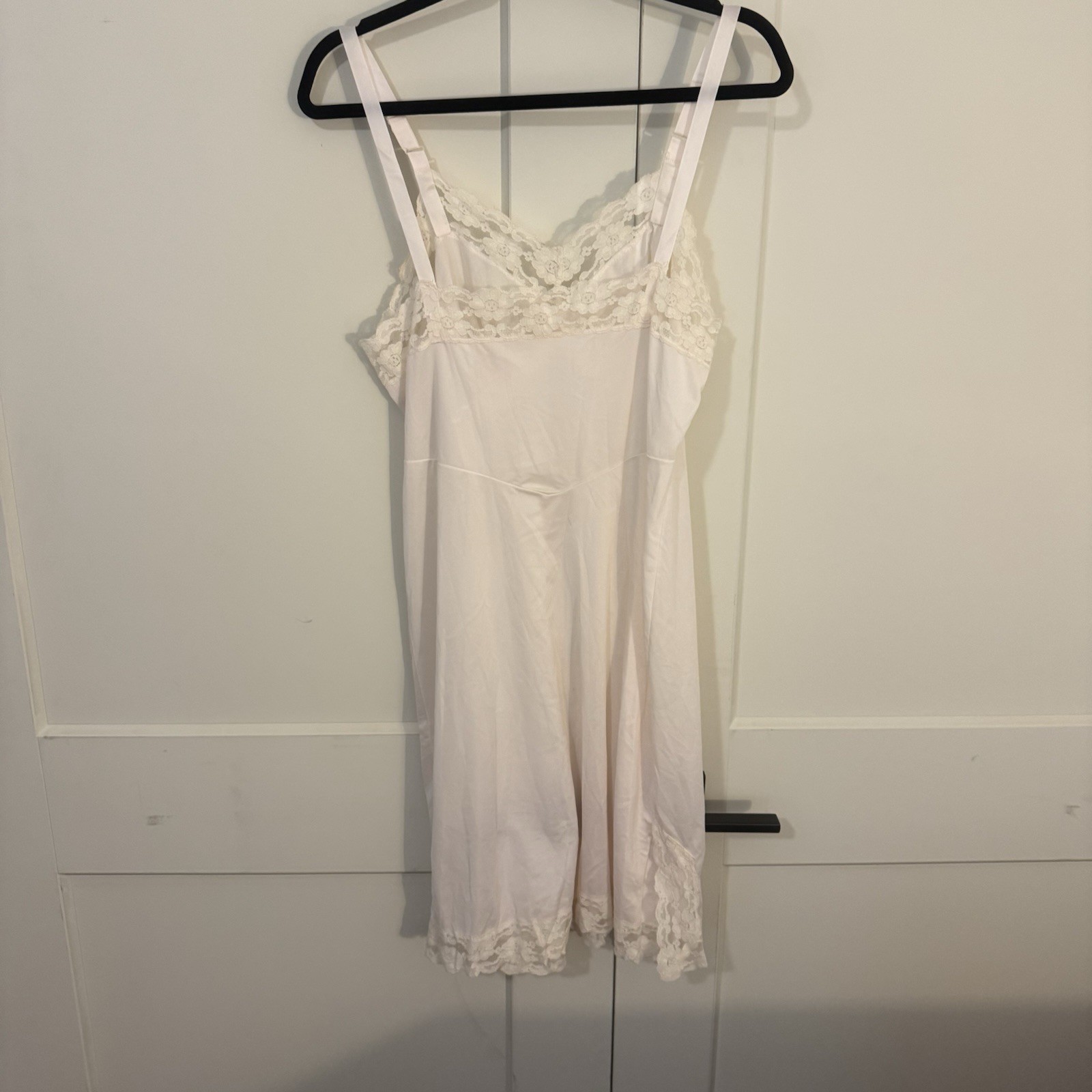 Vintage Dixie Belle Slip Lace Trim Pink Cream Size 38 USA Romantic