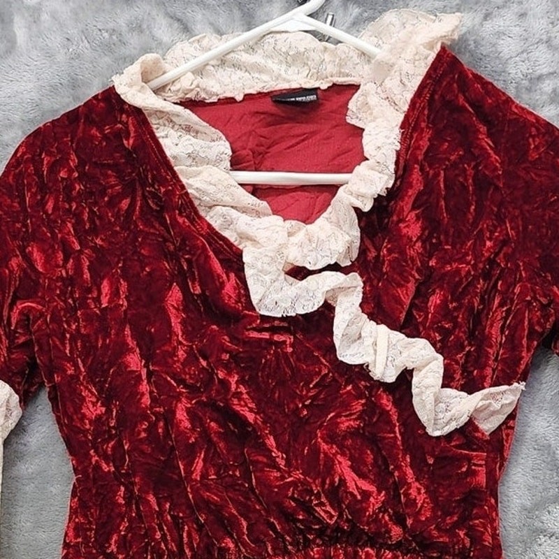 Vintage NTCO Nomadic Traders Top Womens S Red Cream Velvet Lace Bell Sleeves