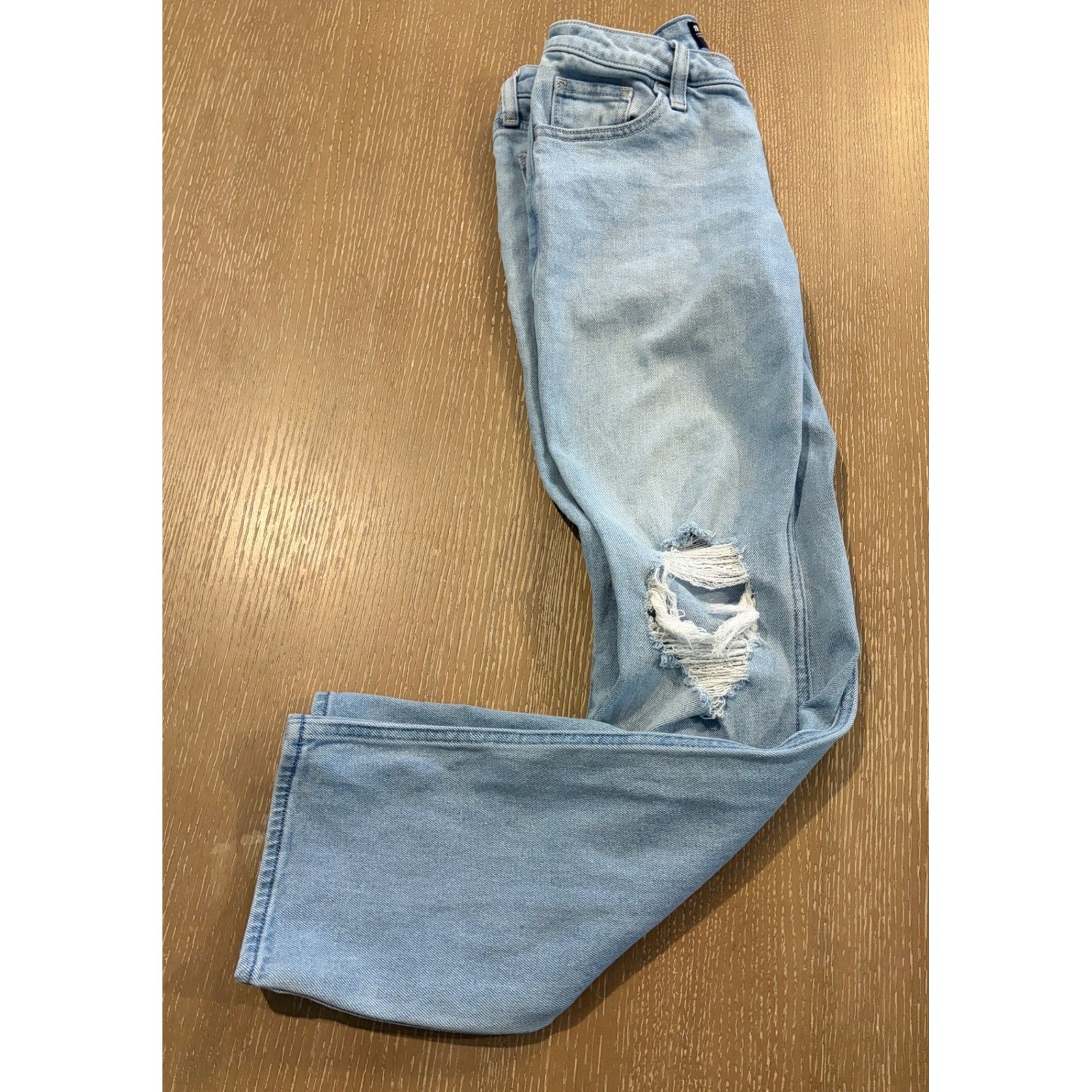 Hollister Women&rsquo;s Low Rise Vintage Straight Jeans W25 L31 Distressed Light Wash