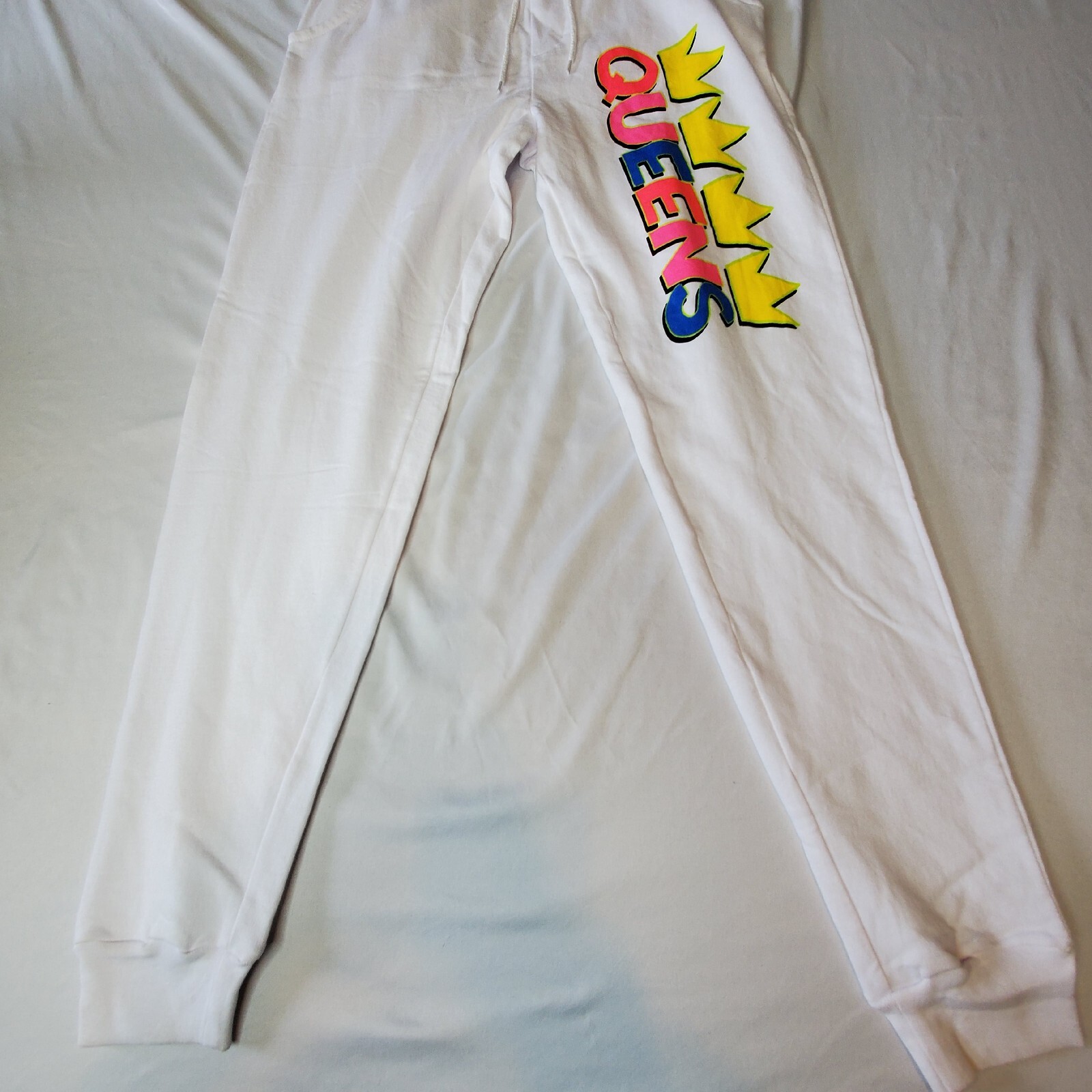 On Fire 2pc Queens Sweat Suit Junior&rsquo;s Size L NWT 18Wx24L Shirt & 30×28.5 COTTON