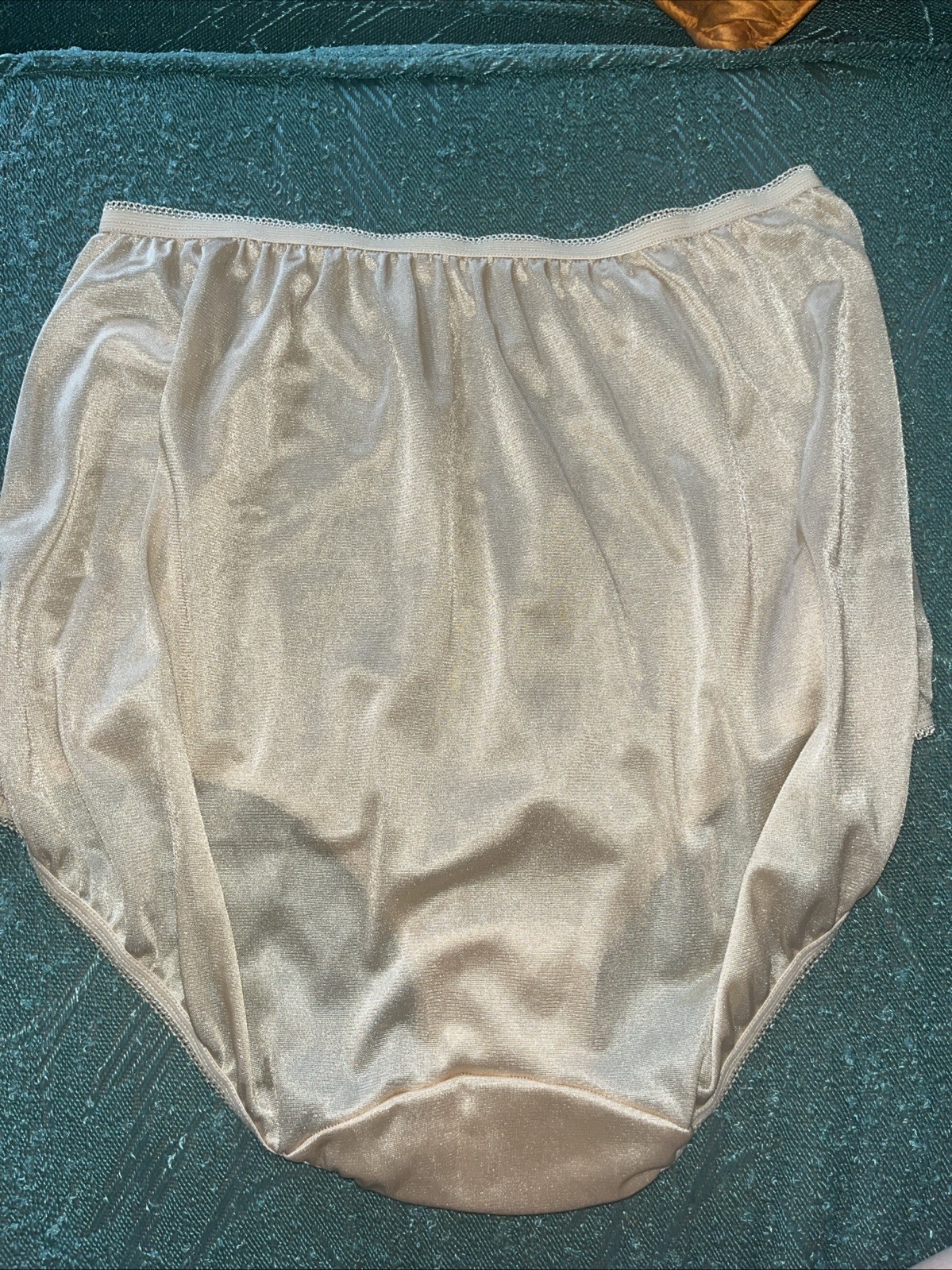 JCPenney Underscore Beige Satin Panties XL Sz 9 Second Skin Briefs Extra Large