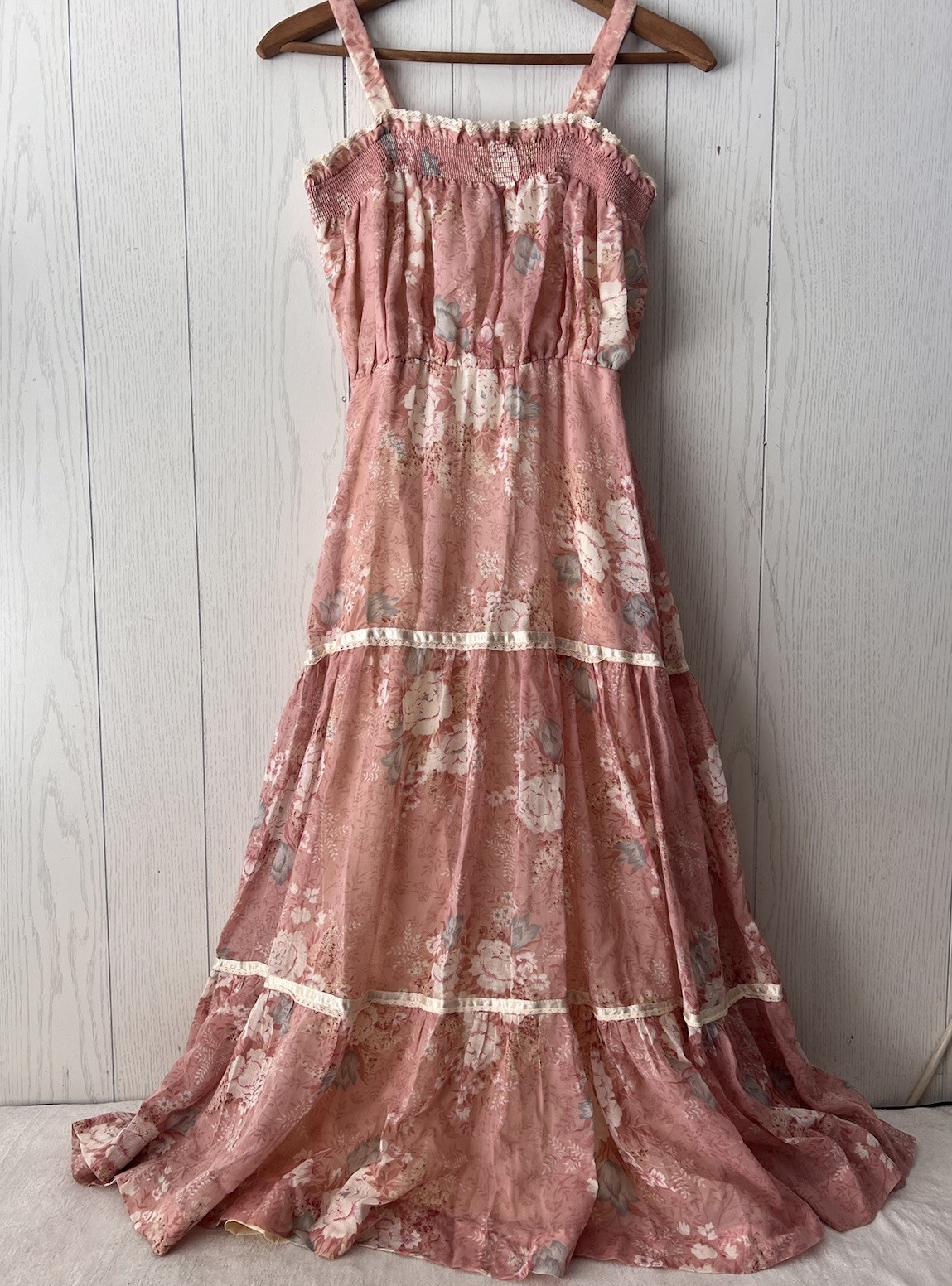 Vintage 70&rsquo;s This is Yours Floral Prairie Maxi Dress Cami Blush Size 5 Core Boho