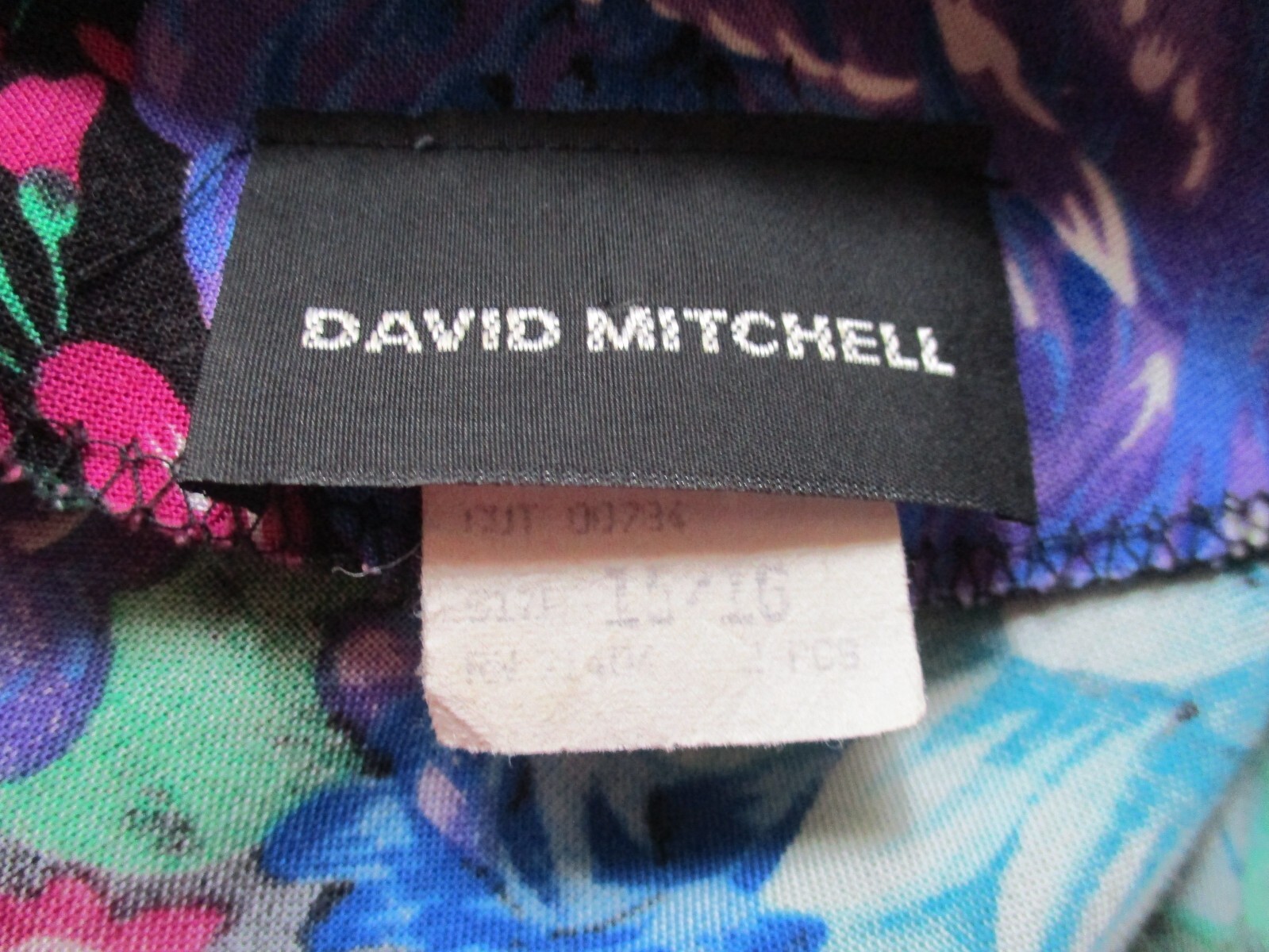 80&rsquo;s David Mitchell Strong Shoulder Blouse Size 15/16 Made in USA