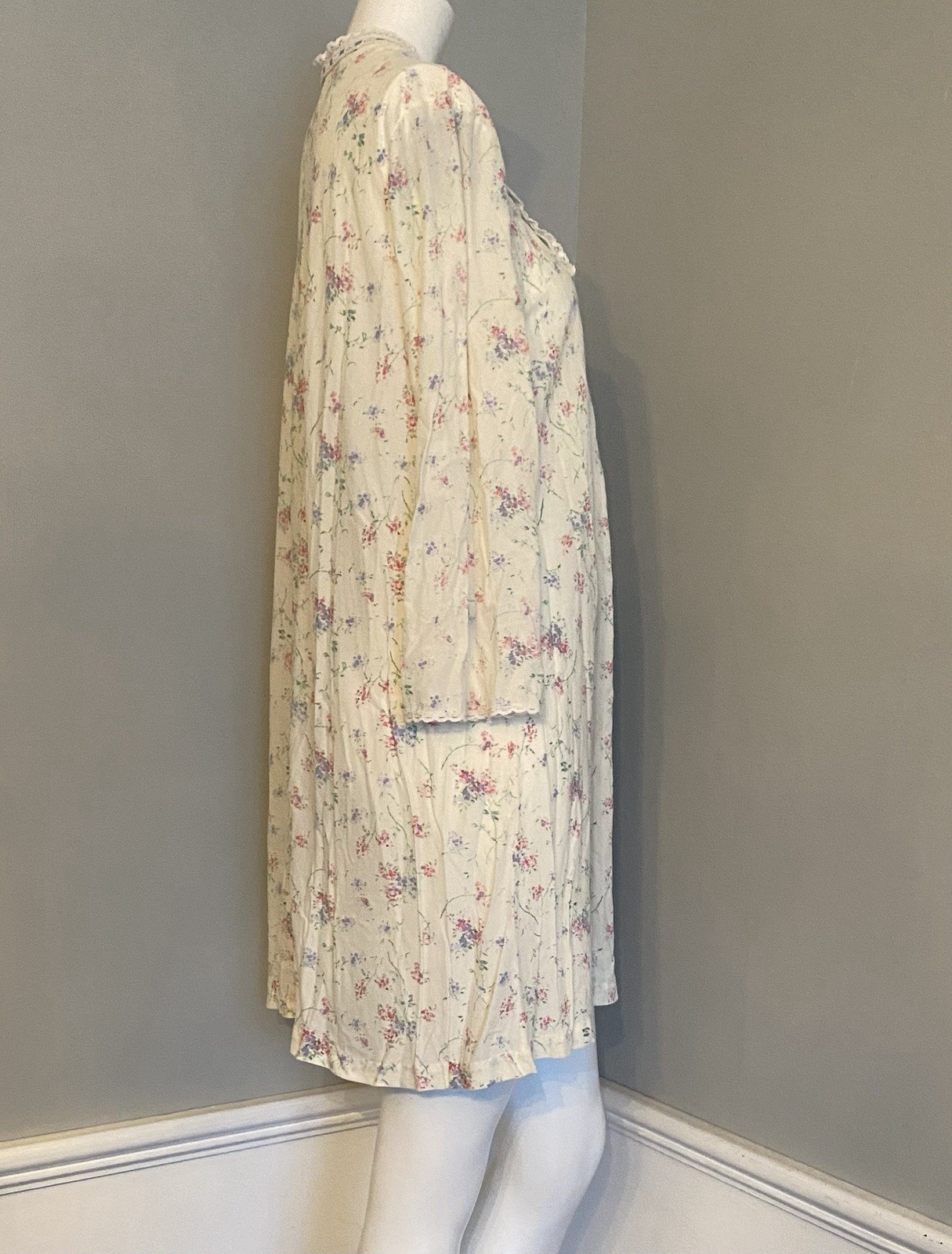 Vintage Miss Elaine Short Floral Nightgown Cotton Lace Long Sleeve Nightie Sz M