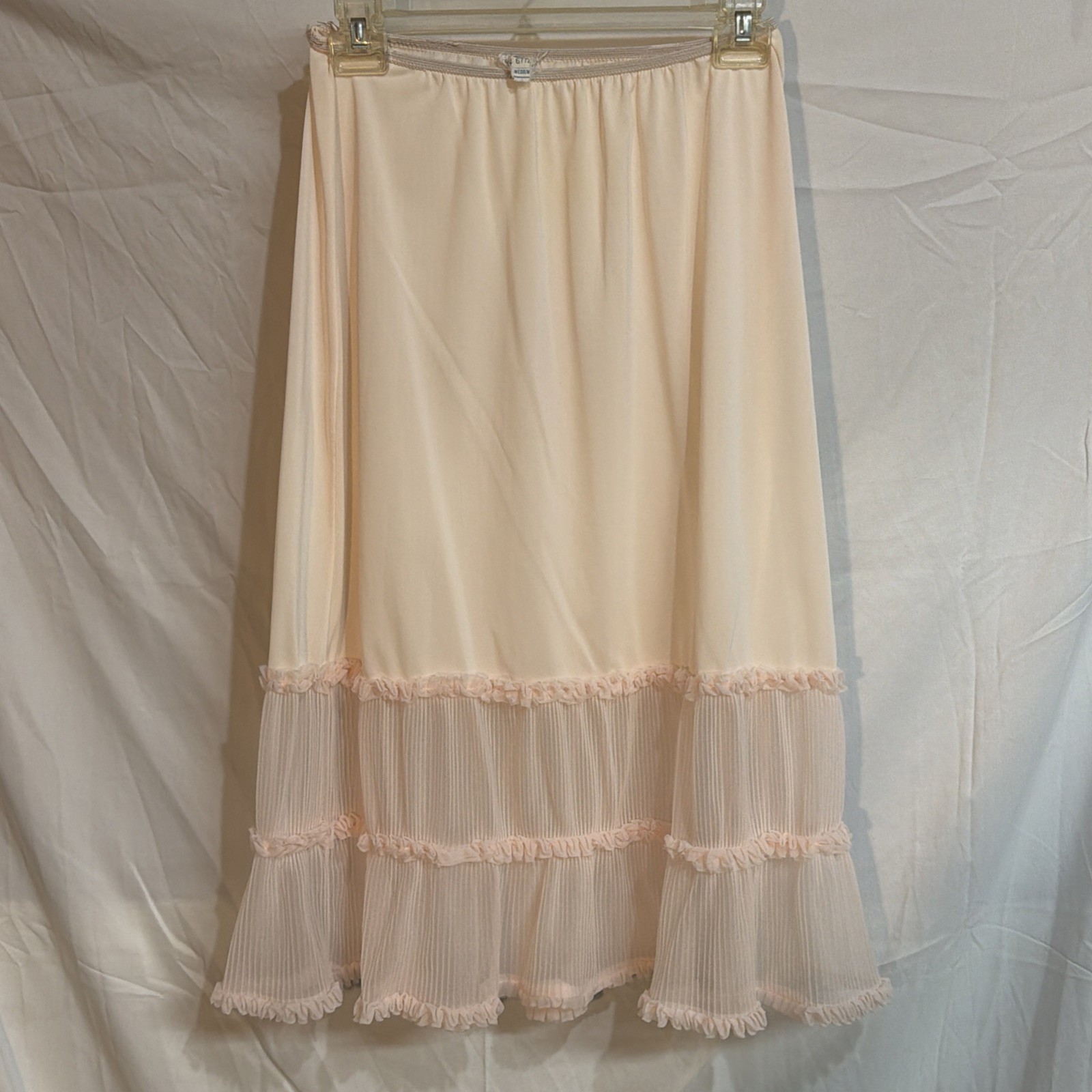 Vintage Lady Duff Half Slip | Blush Pink Nylon | Tiered Ruffle Hem | Medium