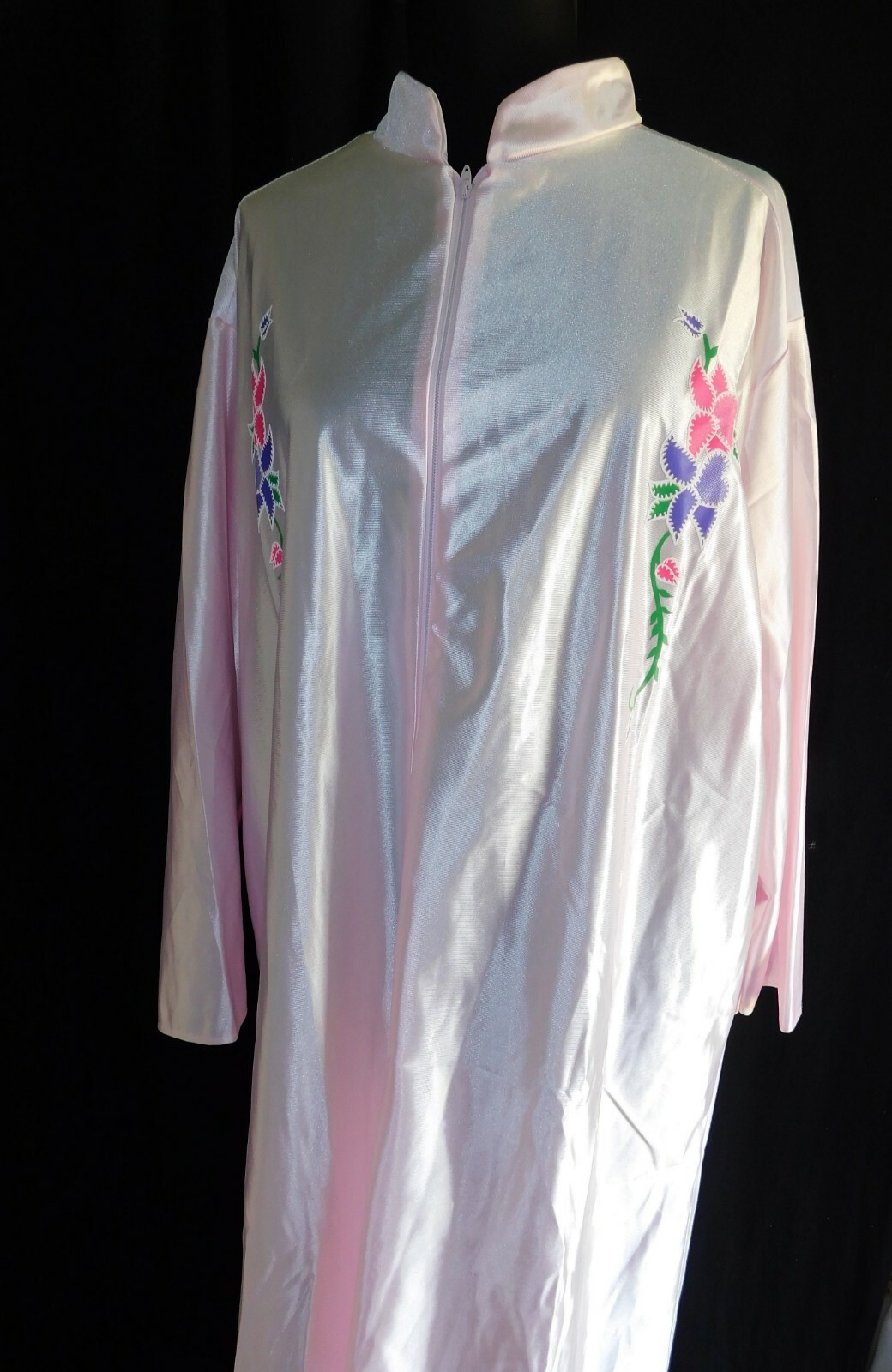 Silky Slick Exclusively Yours zip up polyester robe, 1X, pink w/painted flowers