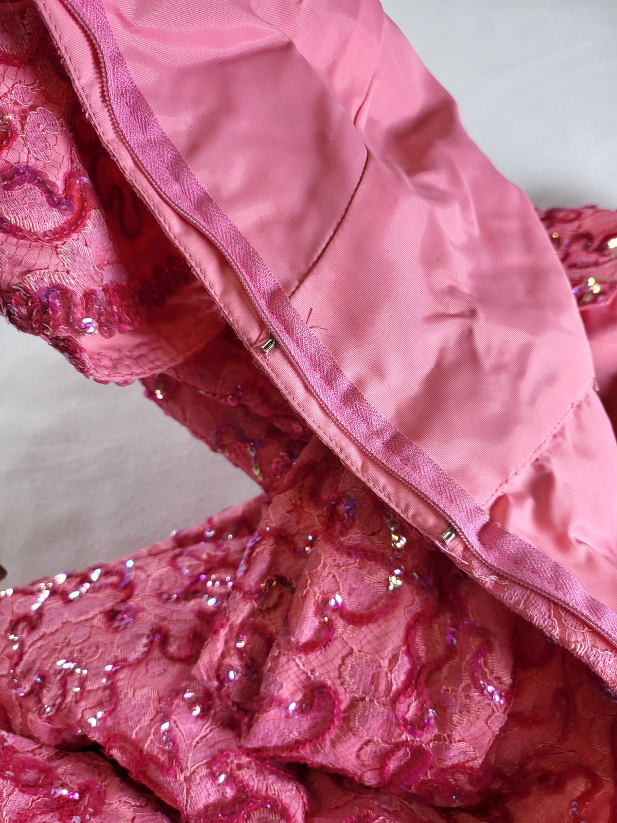1960&rsquo;s Vibrant Pink Shimmering Sequin & Lace Hostess Gown Dress Size 10