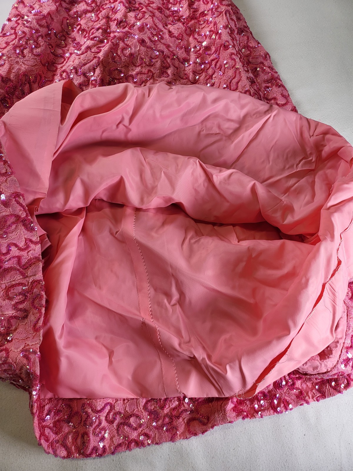 1960&rsquo;s Vibrant Pink Shimmering Sequin & Lace Hostess Gown Dress Size 10