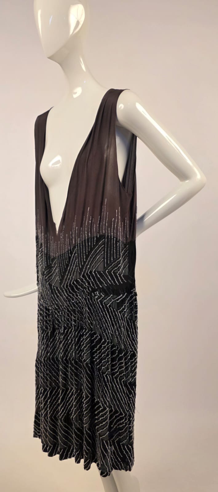 FLAPPER 1920’S BLACK + GREY 2 TONE HEAVILY BEADED DRESS