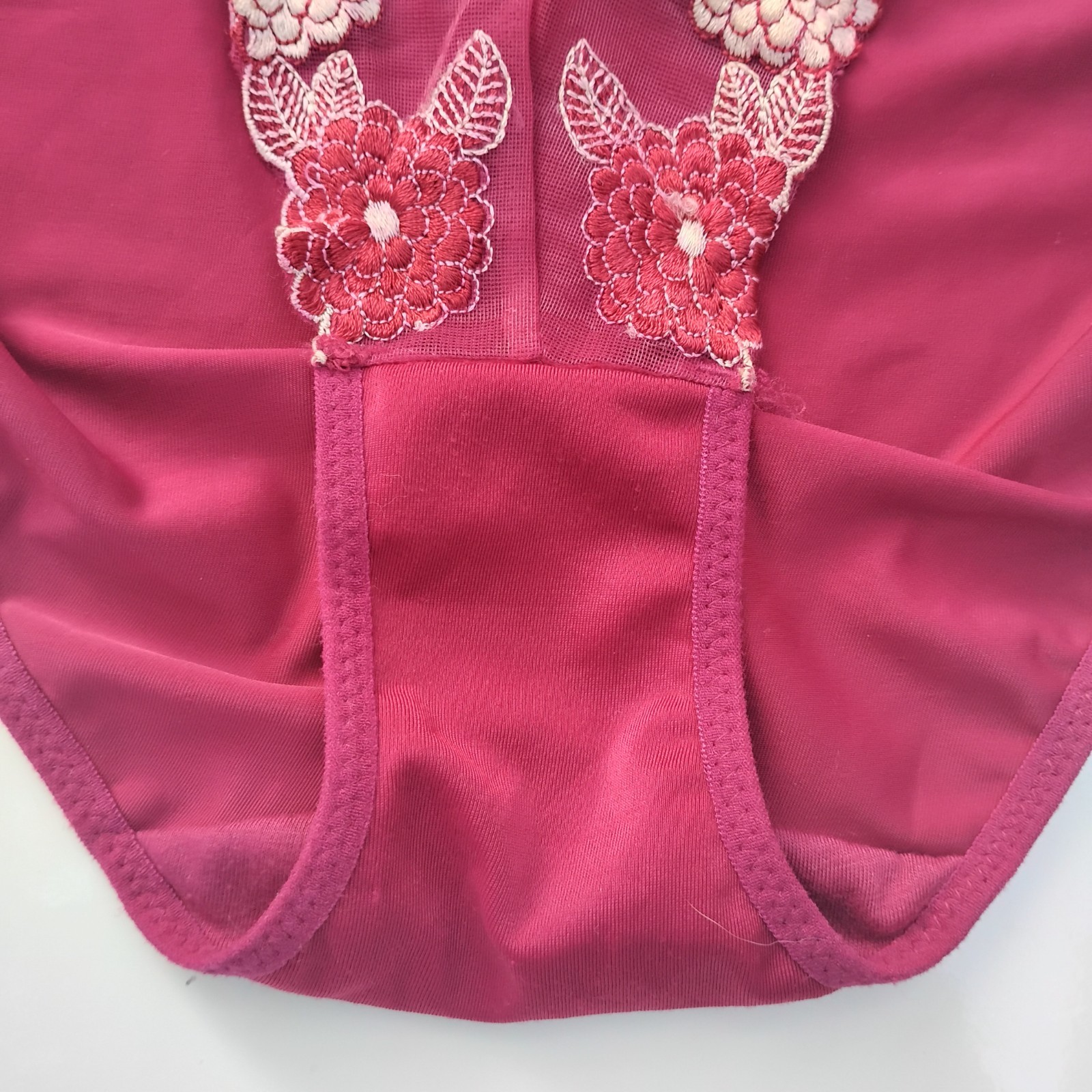 Vtg L/7 Poly Spandex Embroidery Mesh String Bikini Panties