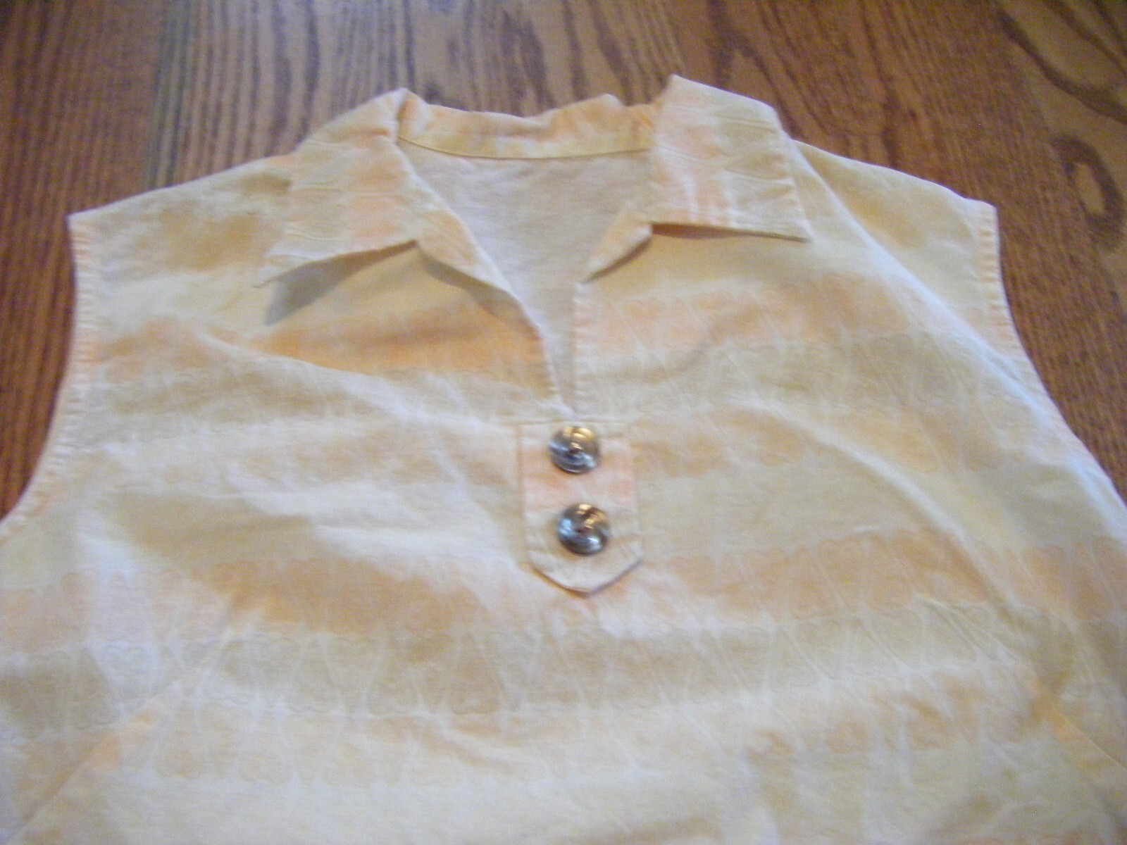Vtg 70s Light Peach Ivory Mod Printed Sleeveless Jr Shirt-Bust 38/2XS/Girl L