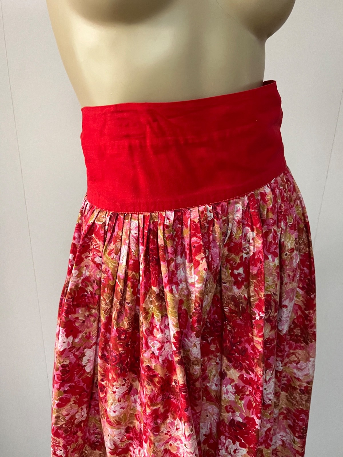9 Pc Late 1940s – 1990s Colorful Summer Dress/Skirt Lot Linen Cotton Silk Rayon
