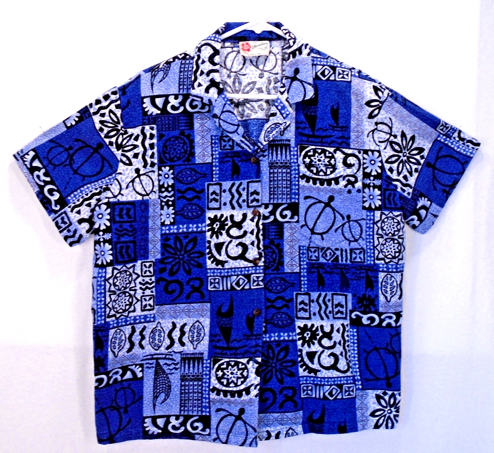 Vintage Woman&rsquo;s Hilo Hattie Blue Barkcloth Turtle Hawaiian Aloha Shirt LG