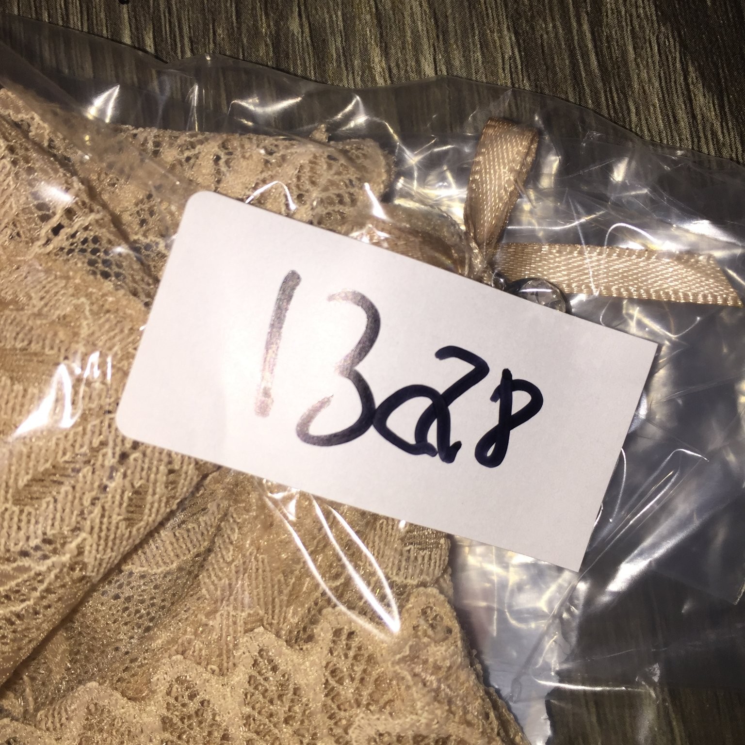 FallSweet Bra 34C Nude Lace Underwire Adjustable Straps Lingerie
