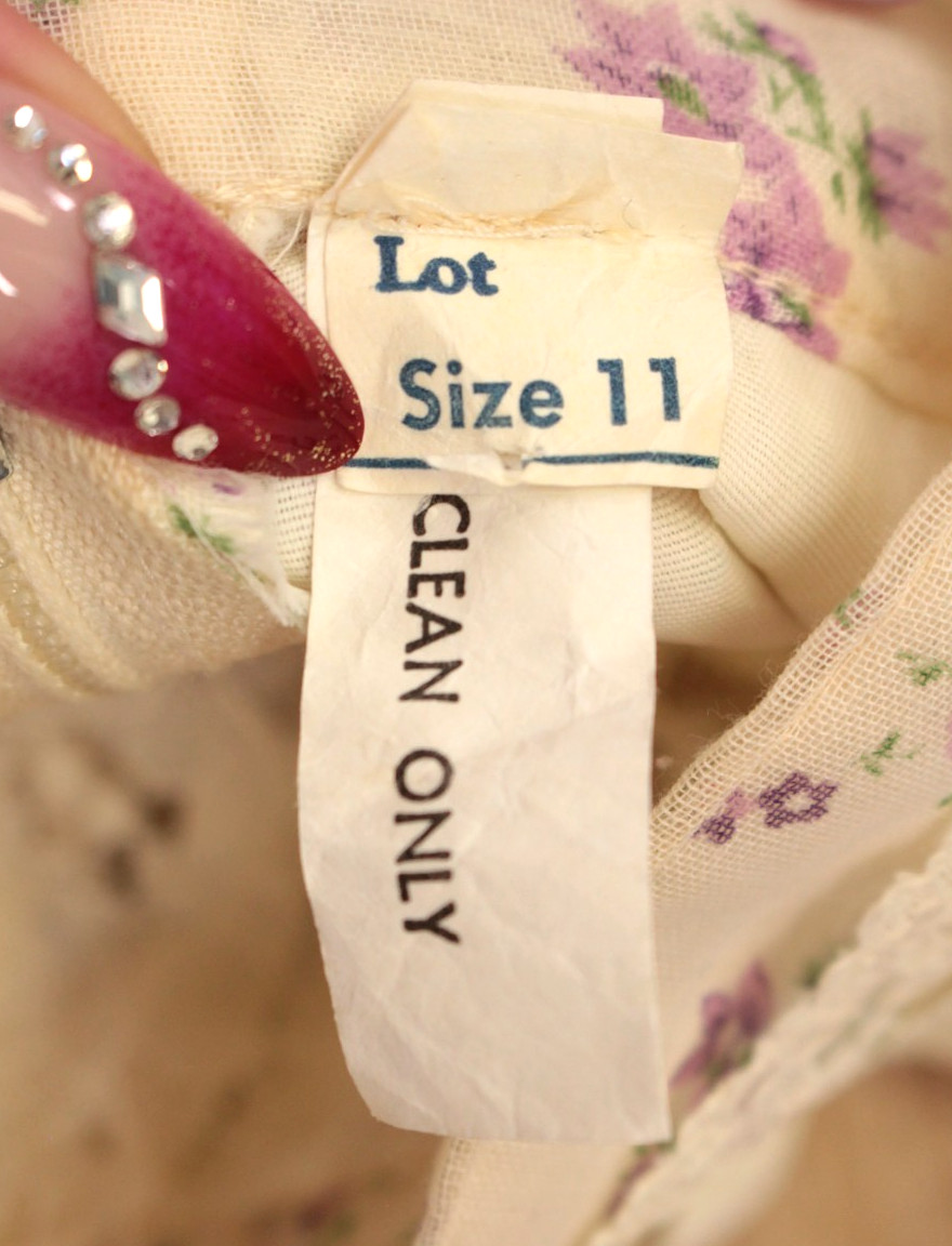 Vtg Women&rsquo;s 70s Cream & Purple Floral Midi Prairie Dress W/ Lace Trim S/M 1970s