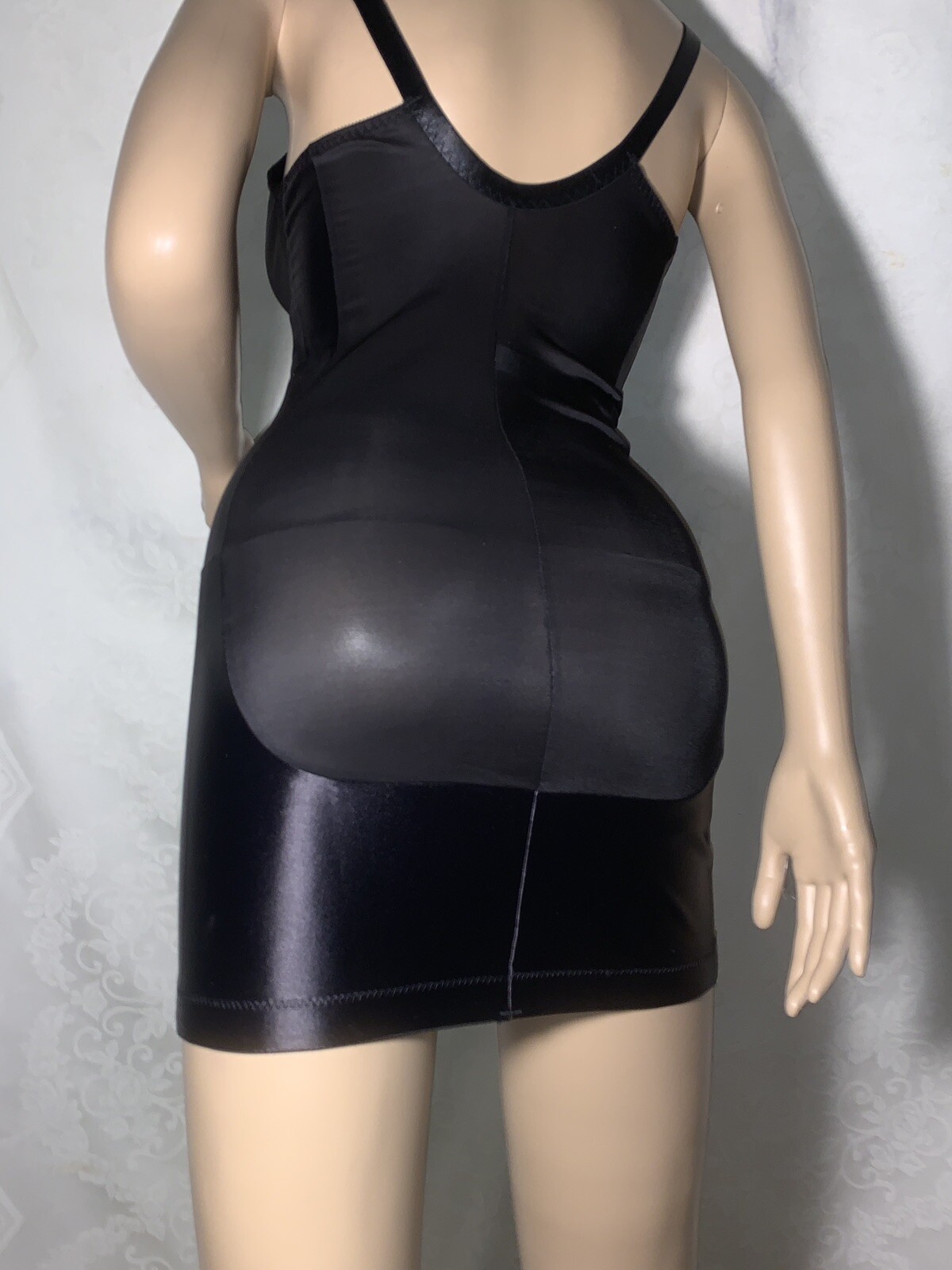 38 DD Vintage Short BLACK Satin Spandex One Pc Girdle Full Bra Slip Briefer