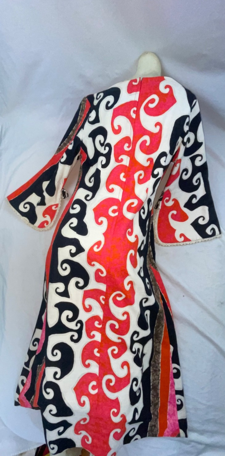 VTG 70S WOMEN CRAZY ABSTRACT PRINT BARKCLOTH HAWAIIAN CAFTAN DISCO HIPPY DRESS