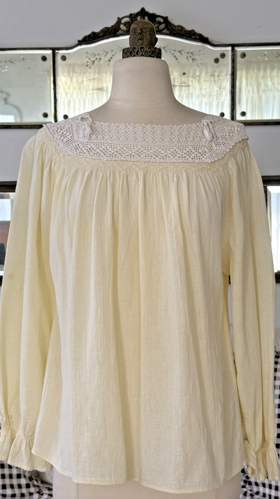 VTG Hand Fillet Crocheted & Smocked Pale Yellow Gauze Peasant Blouse Sz S/M Boho