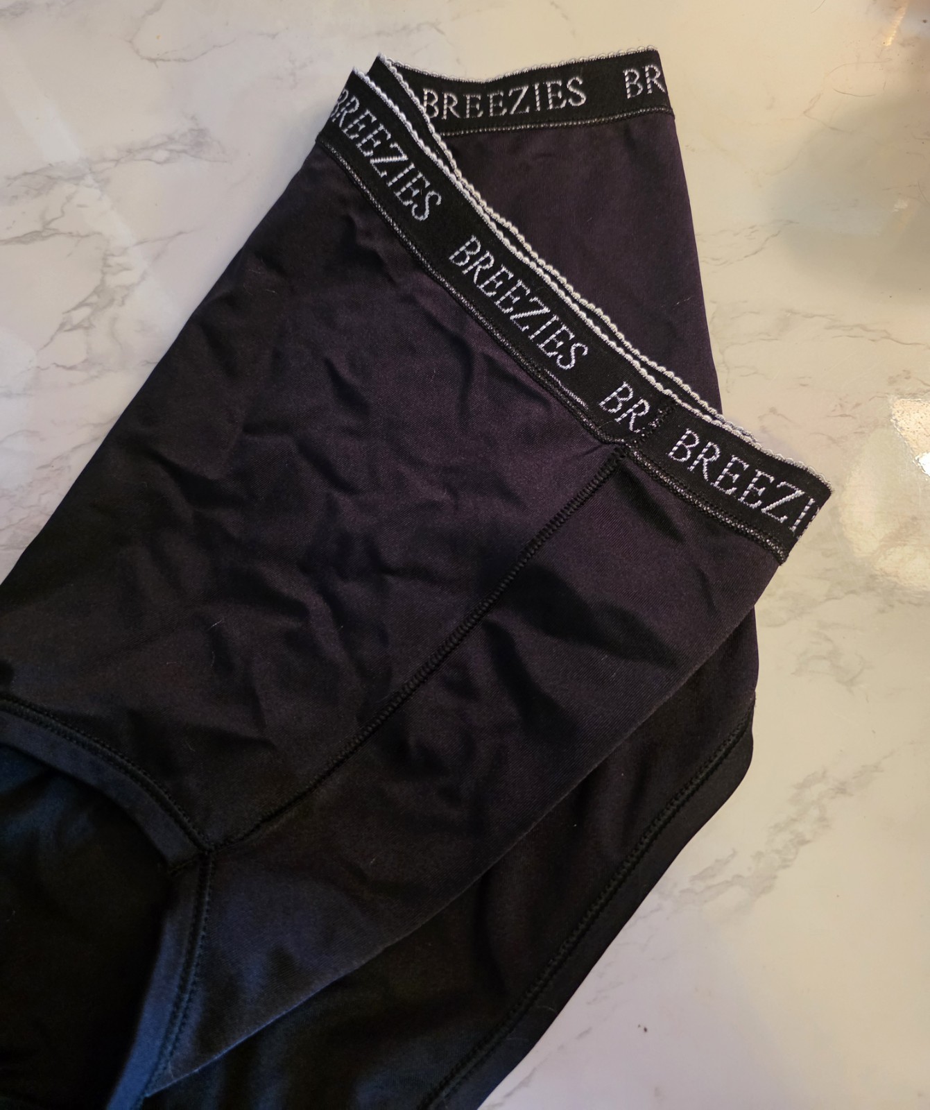 ❣️FINAL DROP❣️Vintage BREEZIES Silky Satin Full Rise Panties Size Medium Nwot