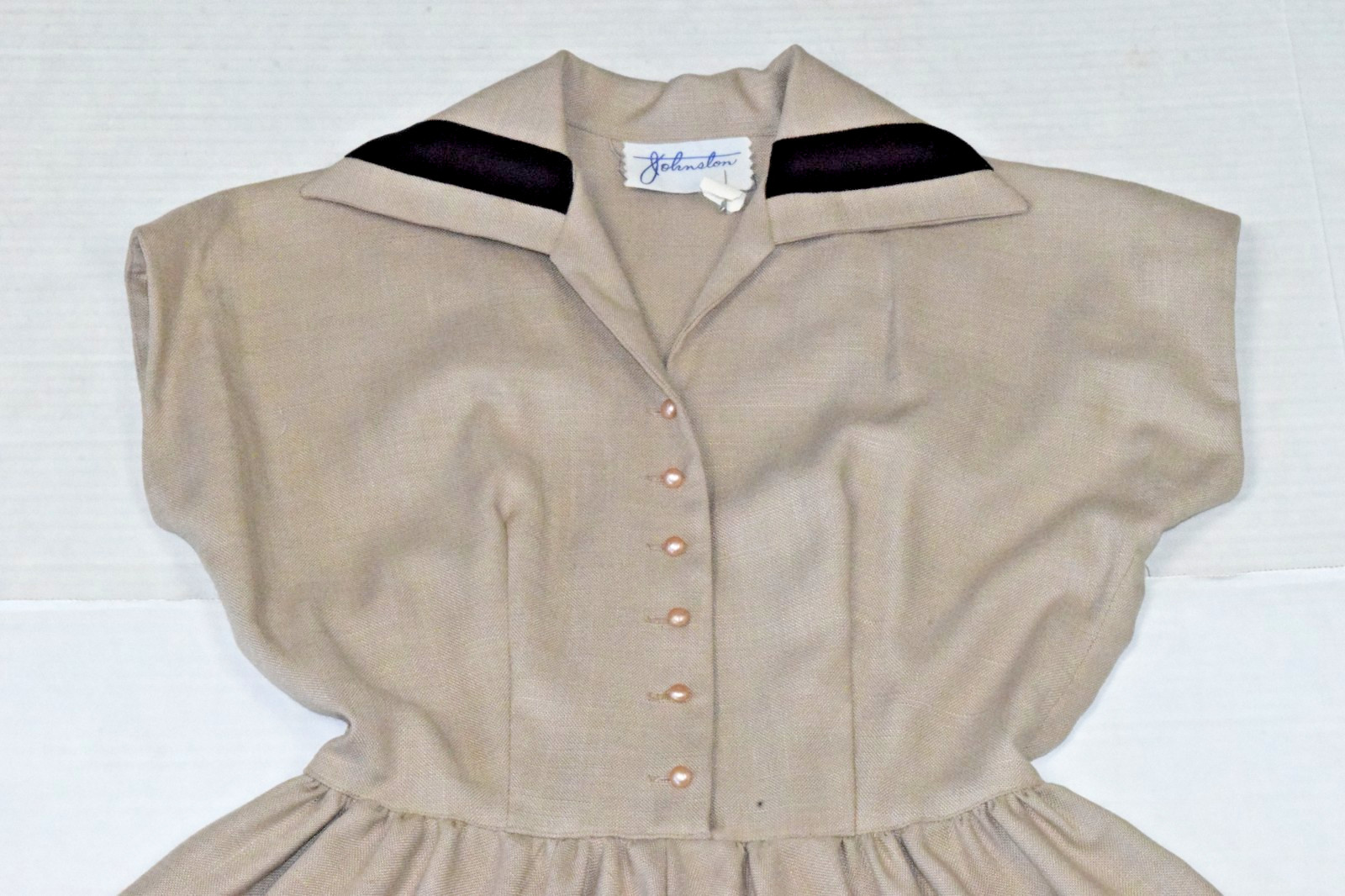 Vintage Dress Johnston Size S 50s Sandy Beige Linen Thick Weave Velvet Collar
