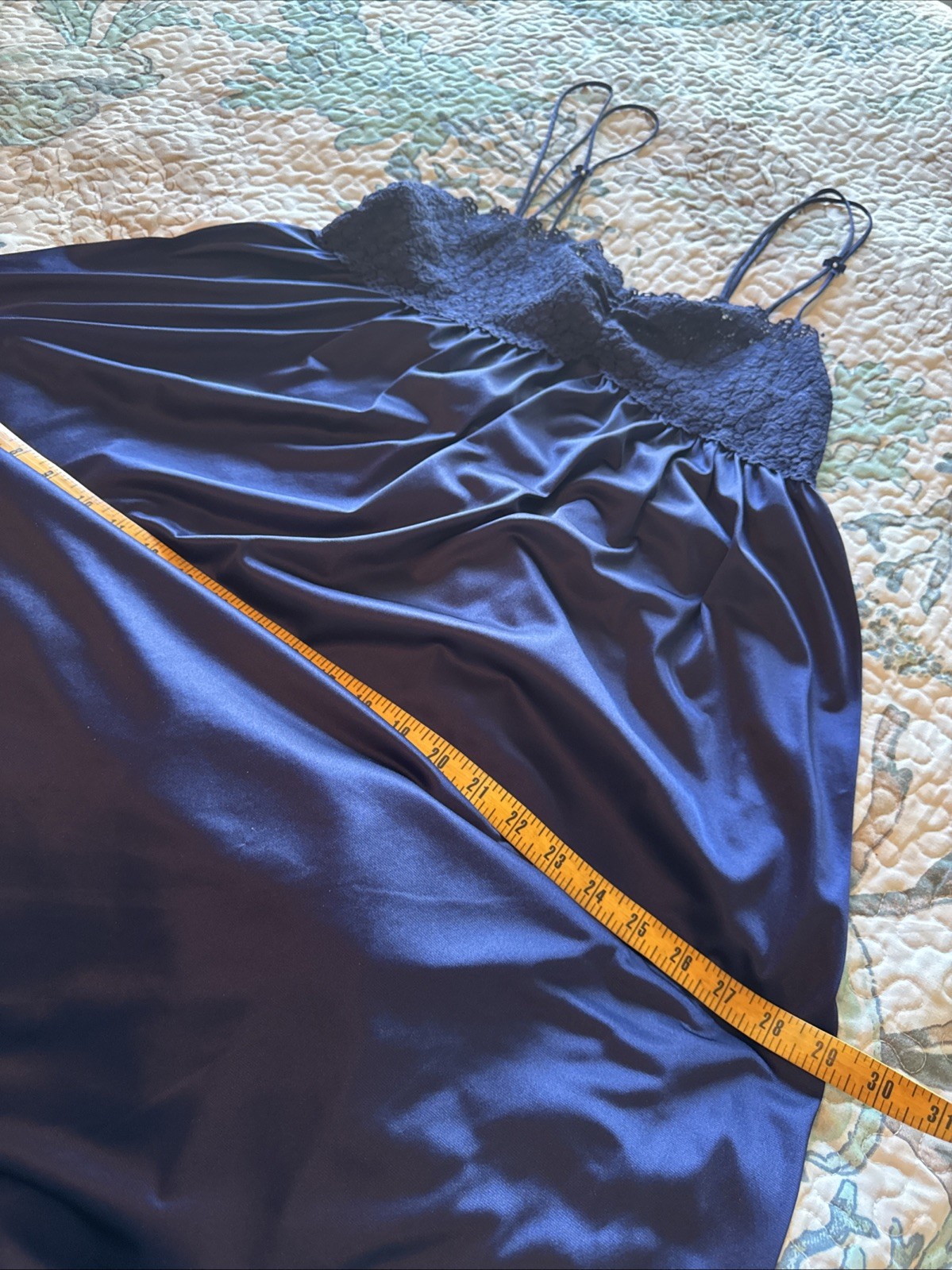 VTG VANITY FAIR Navy BLUE SWEEP NIGHT GOWN Large Long stretch Lace BODICE Gown