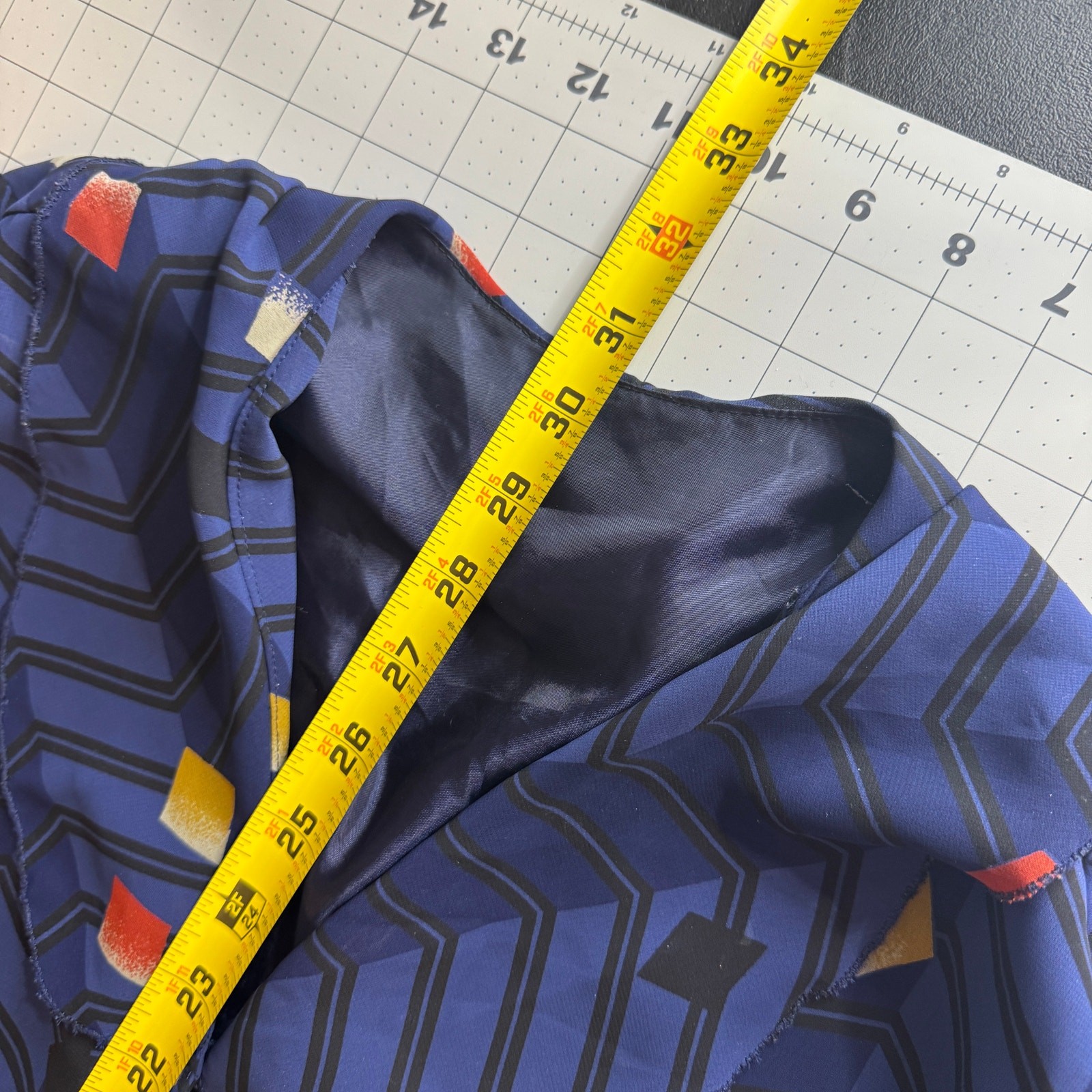 Vintage 80s Geometric Optical Illusion Tunic Blouse Sheer Chiffon Side Slits Top