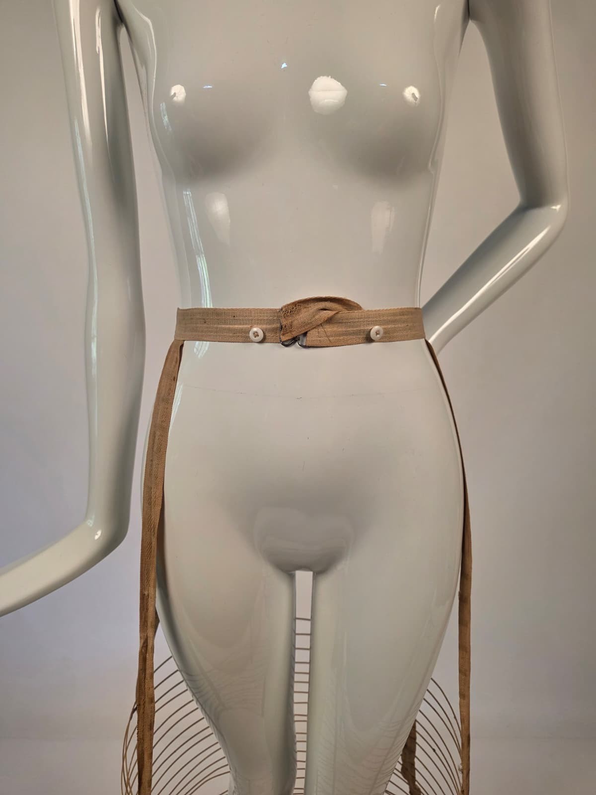 VICTORIAN 1880’S HOOP CAGE FOR BUSTLE DRESS 