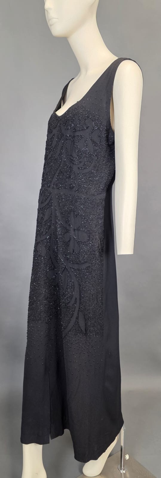 VINTAGE 1940’S FLORAL + VINE PATTERN BEADED CREPE DRESS BY MILGRIM