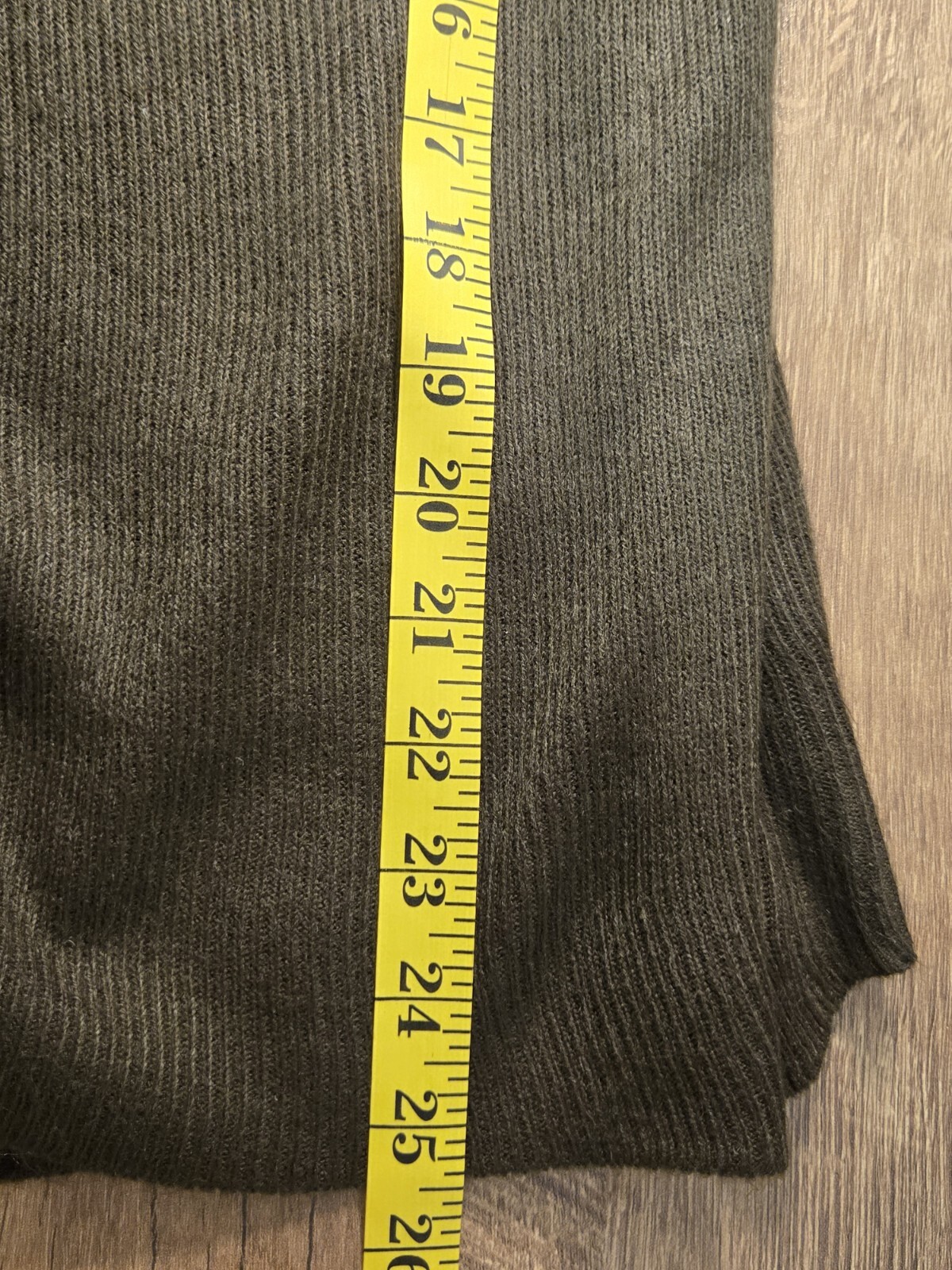 Vintage Hand Loomed Hand Full Fashioned 100% Acrylic Sweater Turtleneck Size L