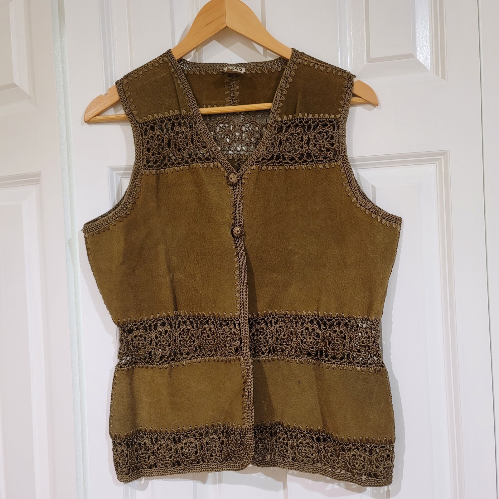 Vintage Macrame Suede Hippy Womens Vest S Olive Green Crochet Knitted Button