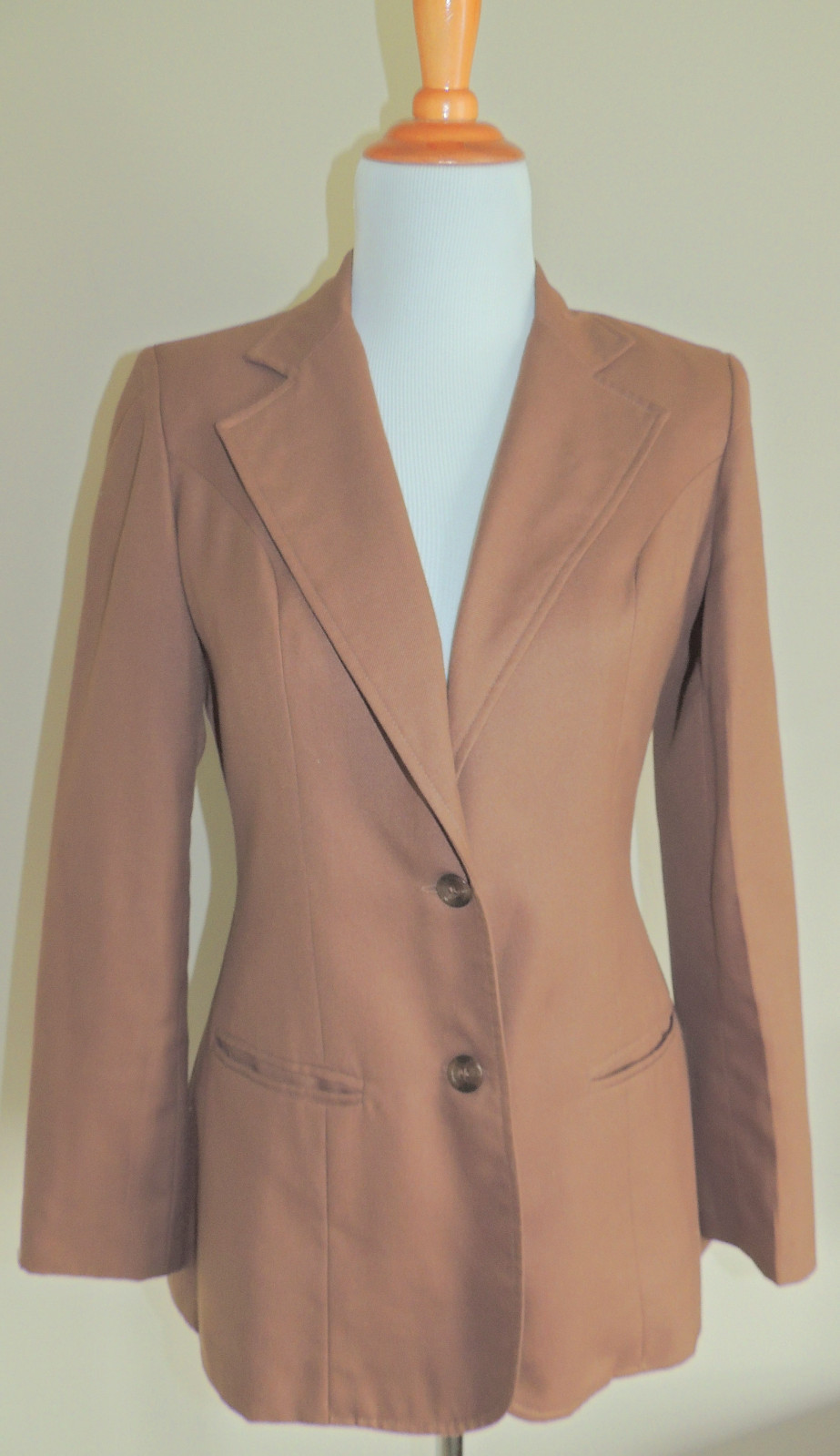 VINTAGE WOMENS QUEEN&rsquo;S WAY BROWN POLY BLEND 2 BUTTON BLAZER SIZE 10