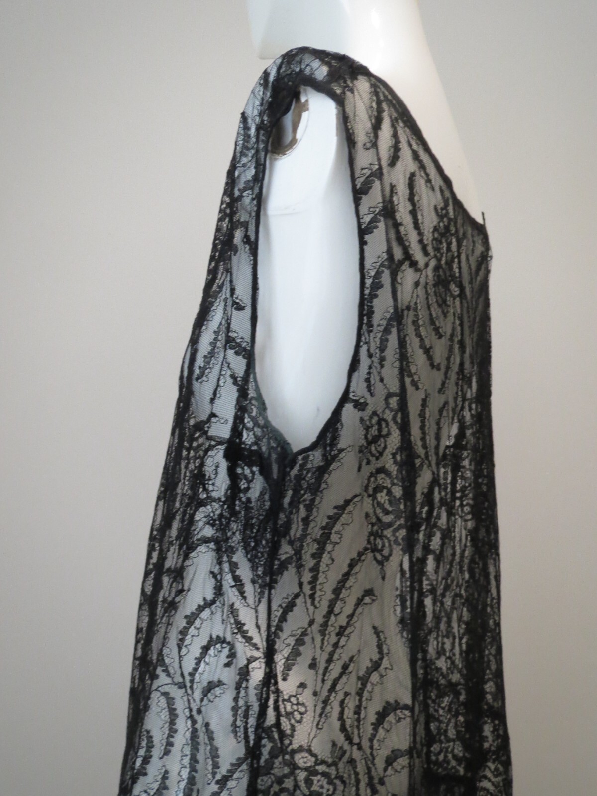 Antique Edwardian Gown + Jacket Chantilly Lace Pleated Back Ex Cond