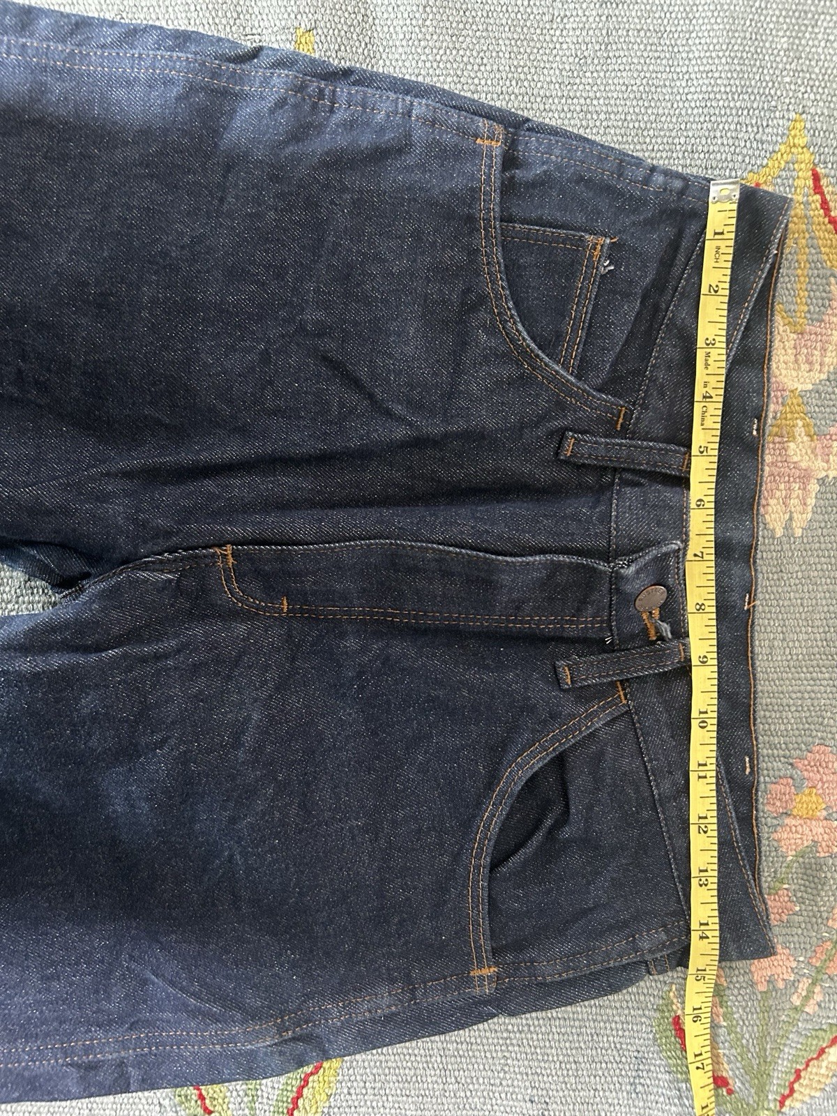1970s Dark Wash Straight Leg Jeans – Size 28