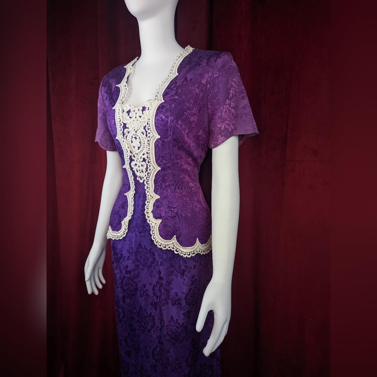 Vintage 80&rsquo;s Union Made Bari-Jay Fashion Purple & White Satin Floral Dress