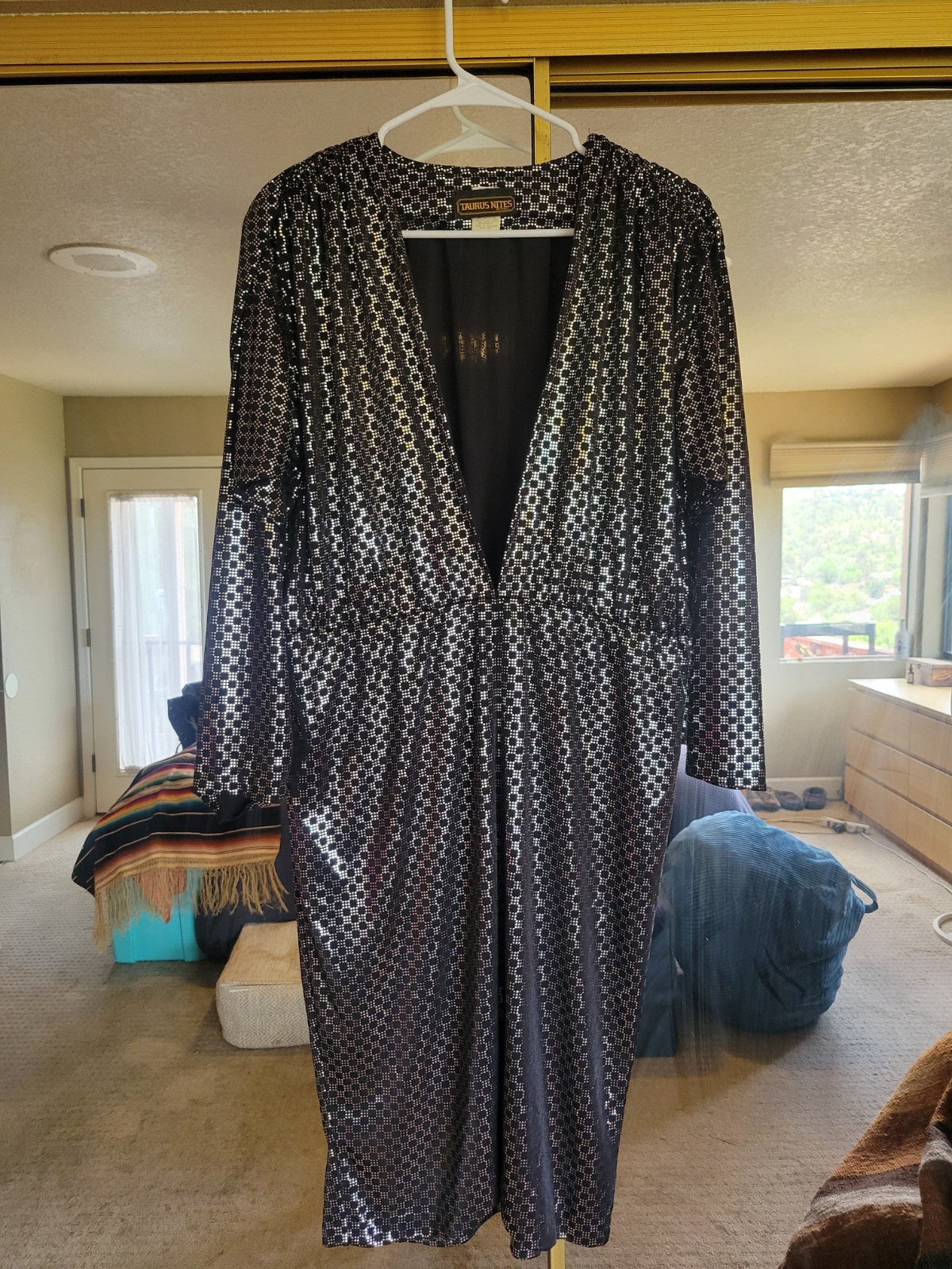 VINTAGE 1970S DISCO DRESS SHINY SILVER AND BLACK TAURUS NIGHTS