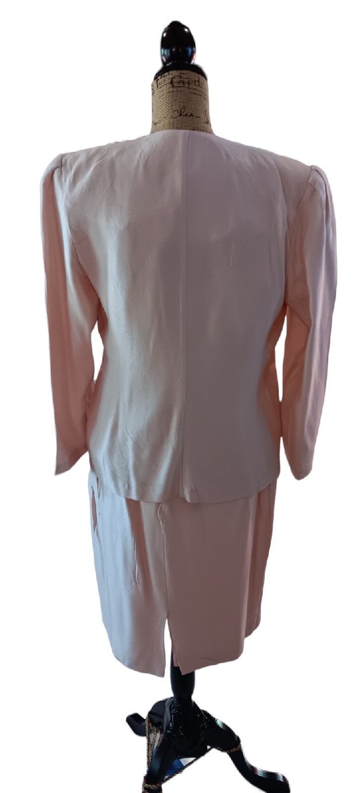 Evanna Women&rsquo;s Floral Applique Pastel Pink 3 Piece Skirt Suit size 10 AA334