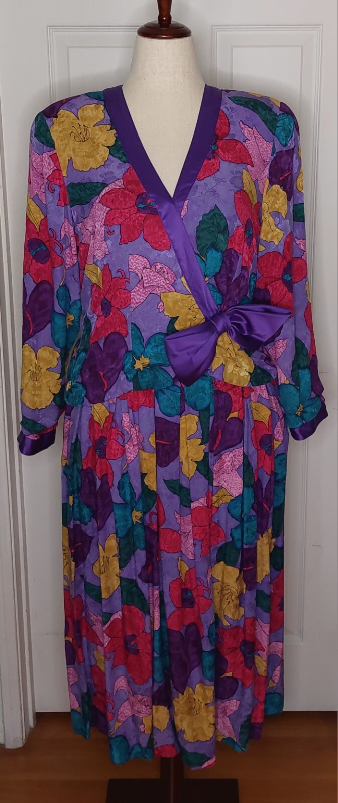 Vintage UMI Collections Anne Crimmins Size 14 Purple Floral Skirt Set 100% Silk