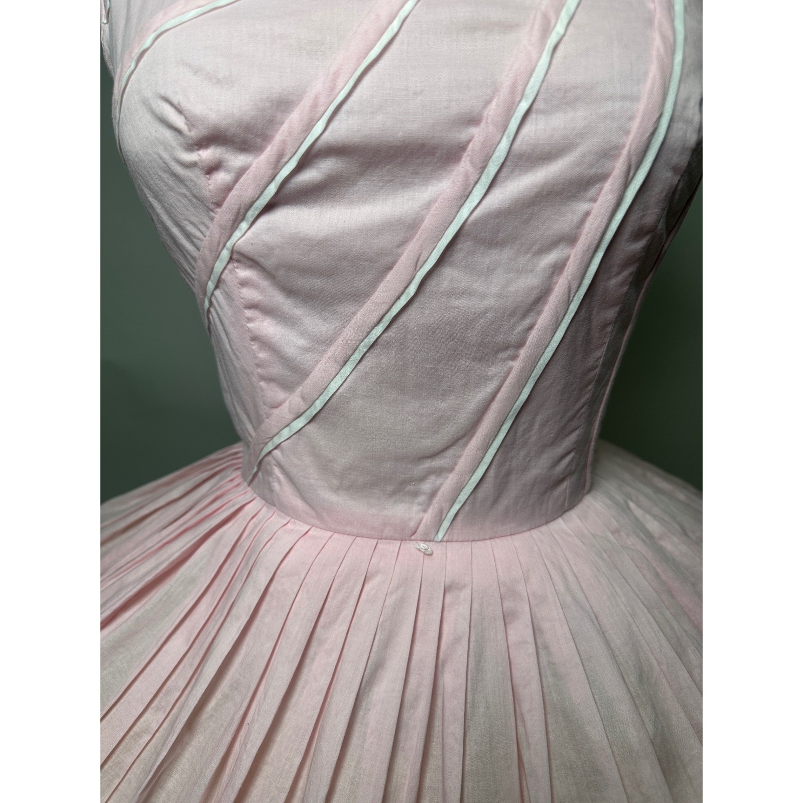 Vintage 1950s Cute Tailored Junior Pink Sunburst Dress Bow circle Skirt cotton