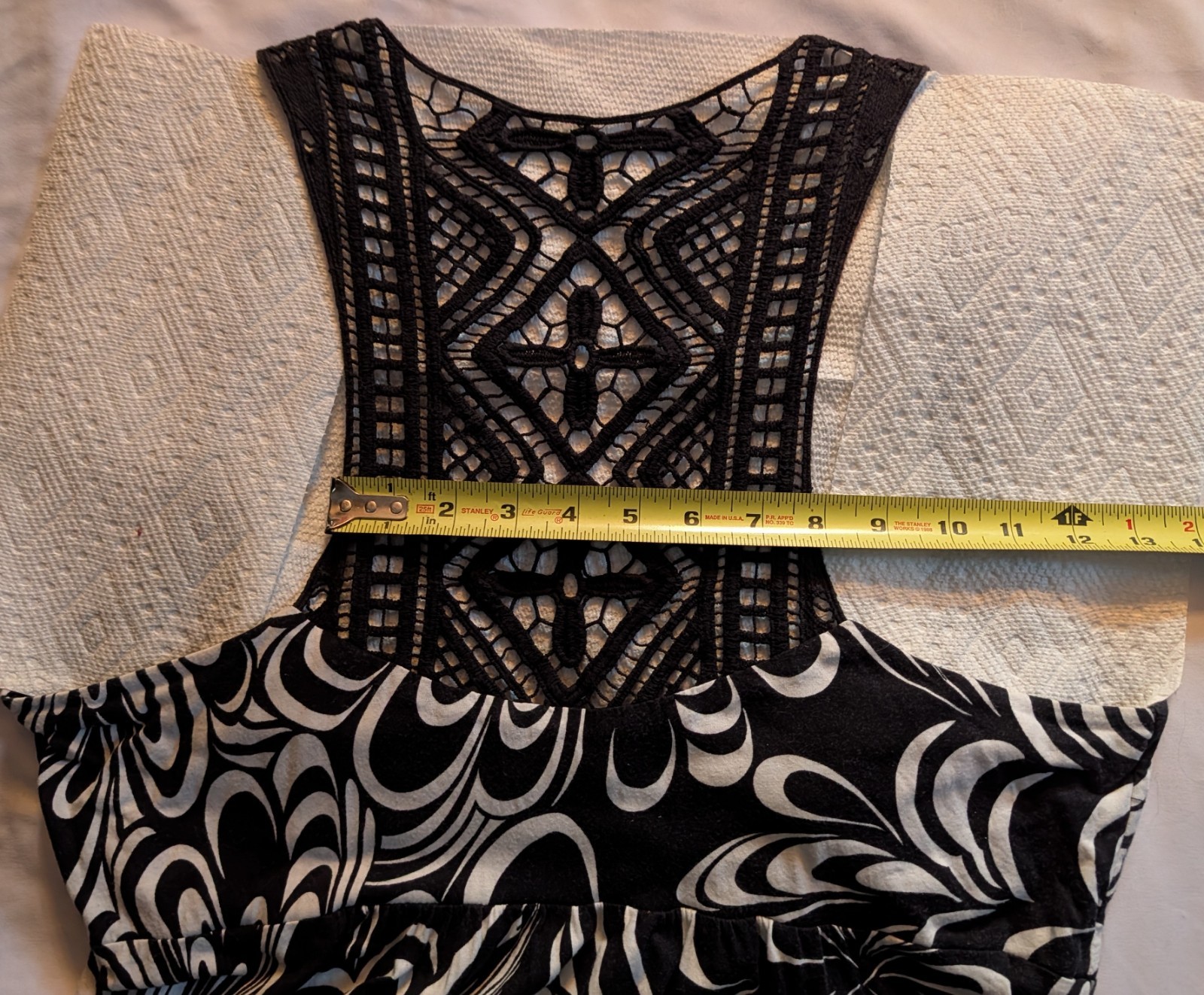 ELLE Sz XL Women Black & White Geometric V Neck Dress with Lace Racer Back Y2K