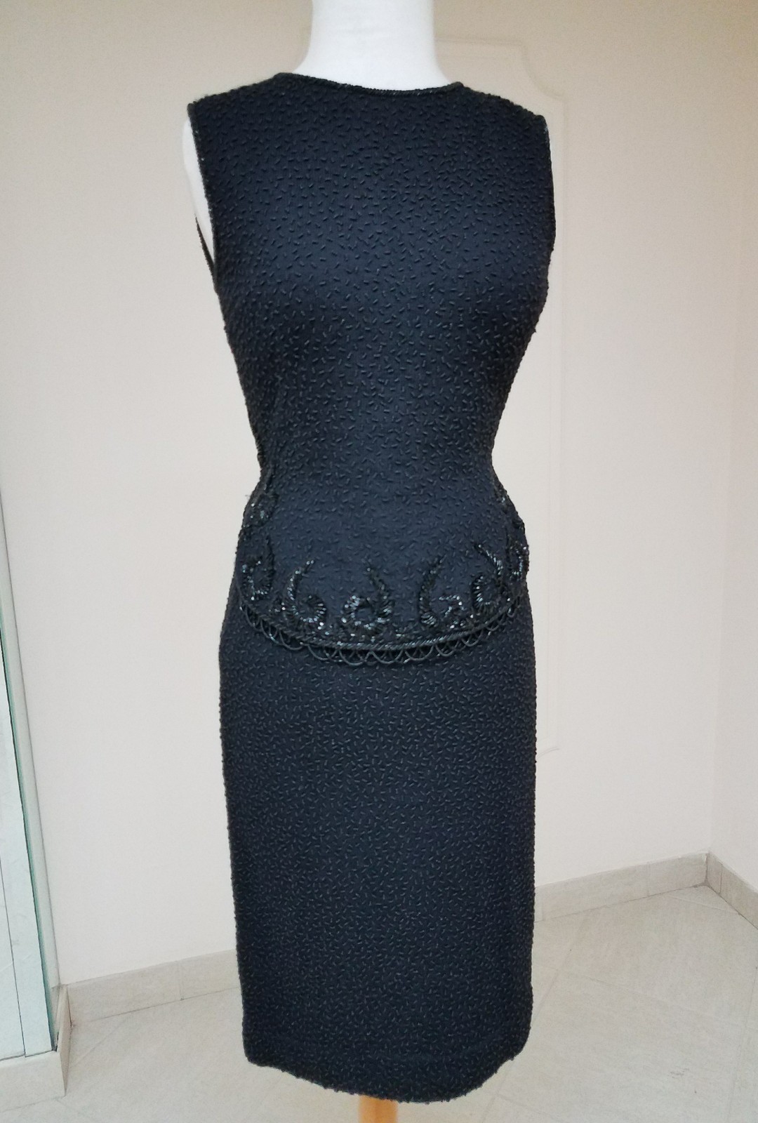 2 PC VTG BLACK HEAVY BEADED SUIT SKIRT 1950&rsquo;s HONG KONG IMPERIAL MCM SIZE S – M