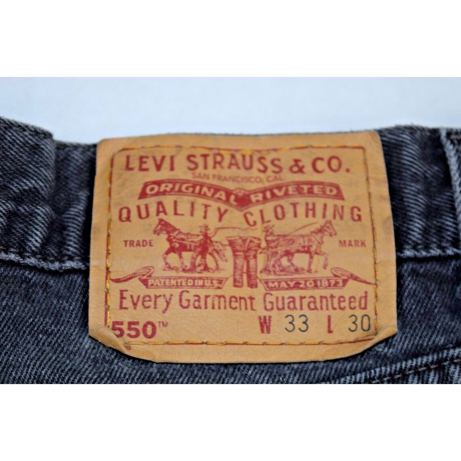 Vintage Levis 550s 33 x 30 90s Black Jeans Relax Fit Straight Leg Made USA 1999