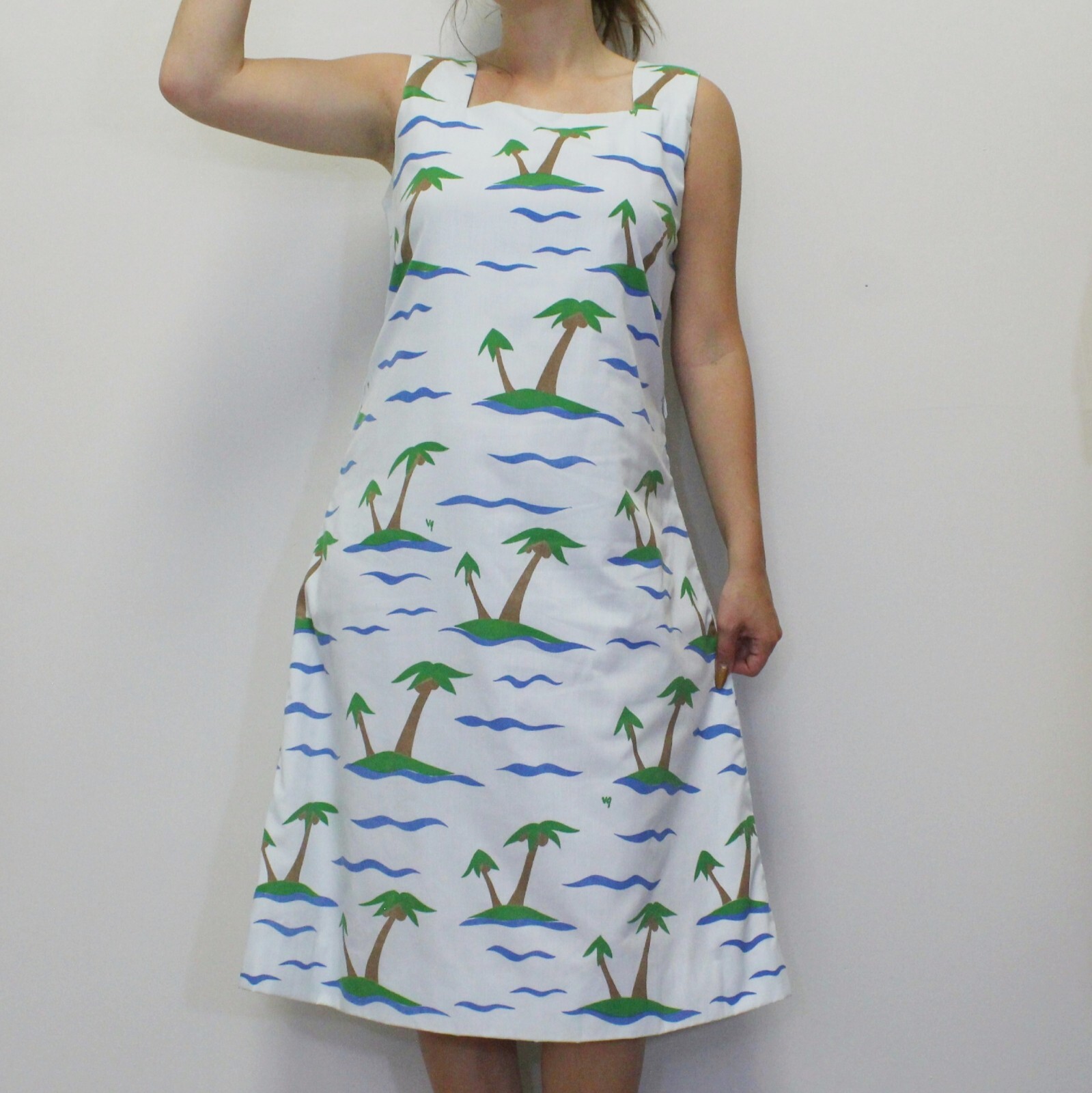 Vintage 70s The Vested Gentress Hand Screen Printed Midi Dress with Tropical Pal