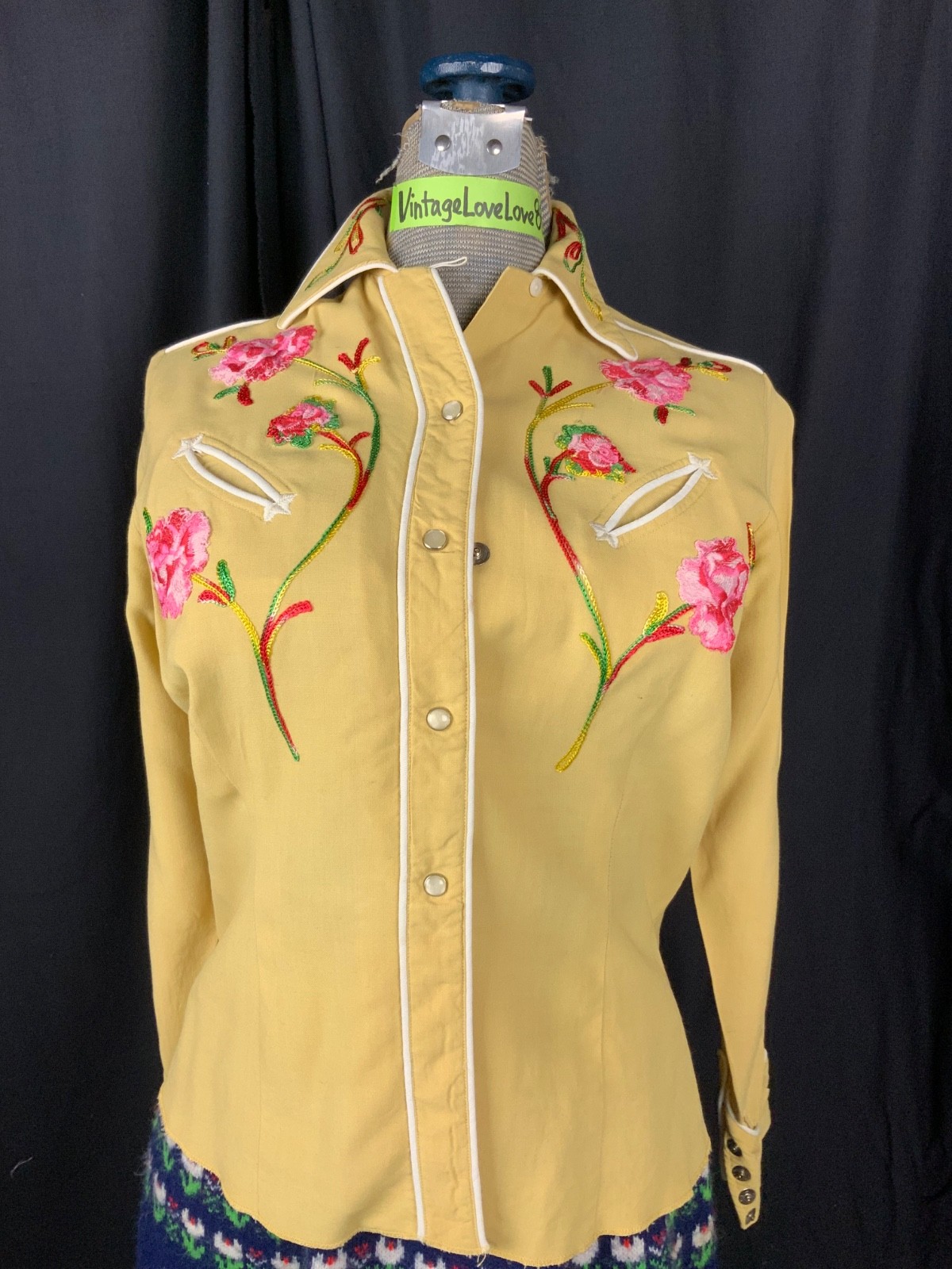 MILLER WESTERN WEAR Vtg 50s Dk Yellow Floral Embroidered Shirt-Bust 38/2XS-XS