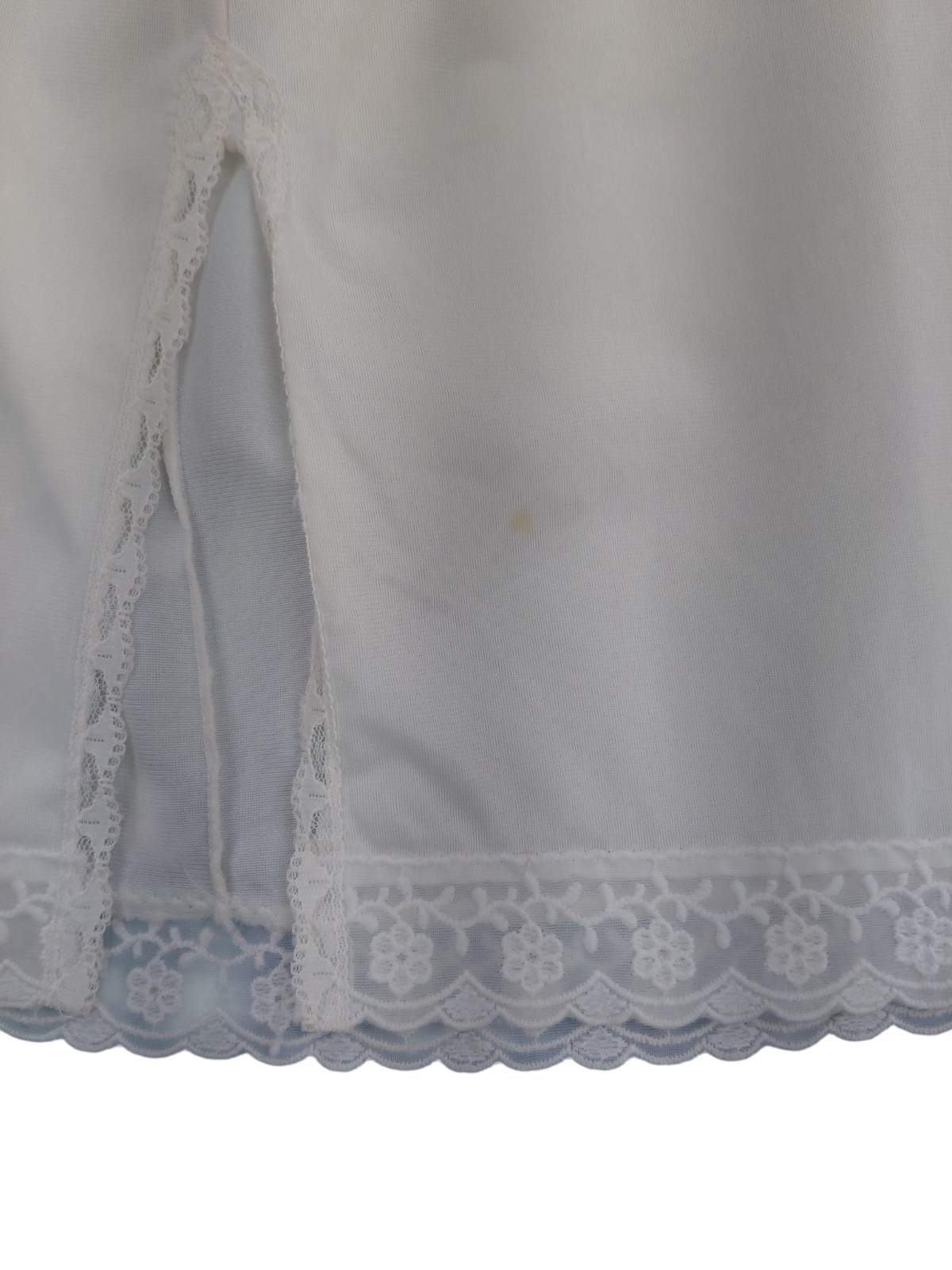 Vintage Full Slip Size M