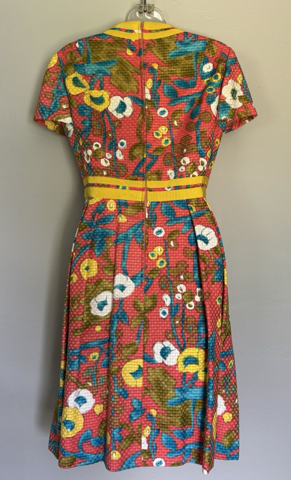 Vintage 1960s Elinor Simmons Malcolm Starr Textured Floral Mod ALine Dress Small
